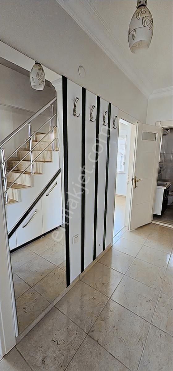 Yenidoğan Da 5+1 Doğalgazlı İkiye Bölünmüş Dubleks - Görsel 25