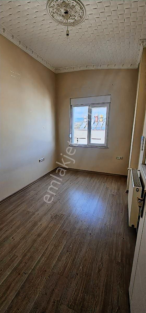 Yenidoğan Da 5+1 Doğalgazlı İkiye Bölünmüş Dubleks - Görsel 3