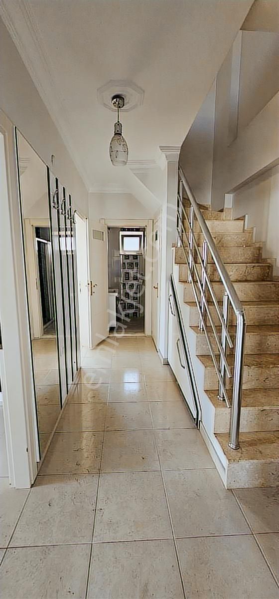 Yenidoğan Da 5+1 Doğalgazlı İkiye Bölünmüş Dubleks - Görsel 24