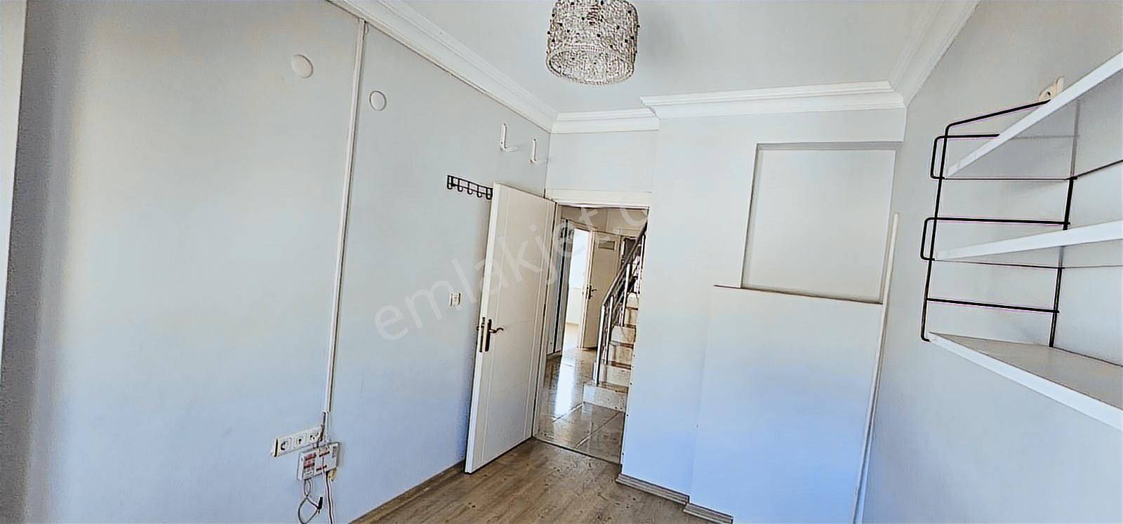 Yenidoğan Da 5+1 Doğalgazlı İkiye Bölünmüş Dubleks - Görsel 7