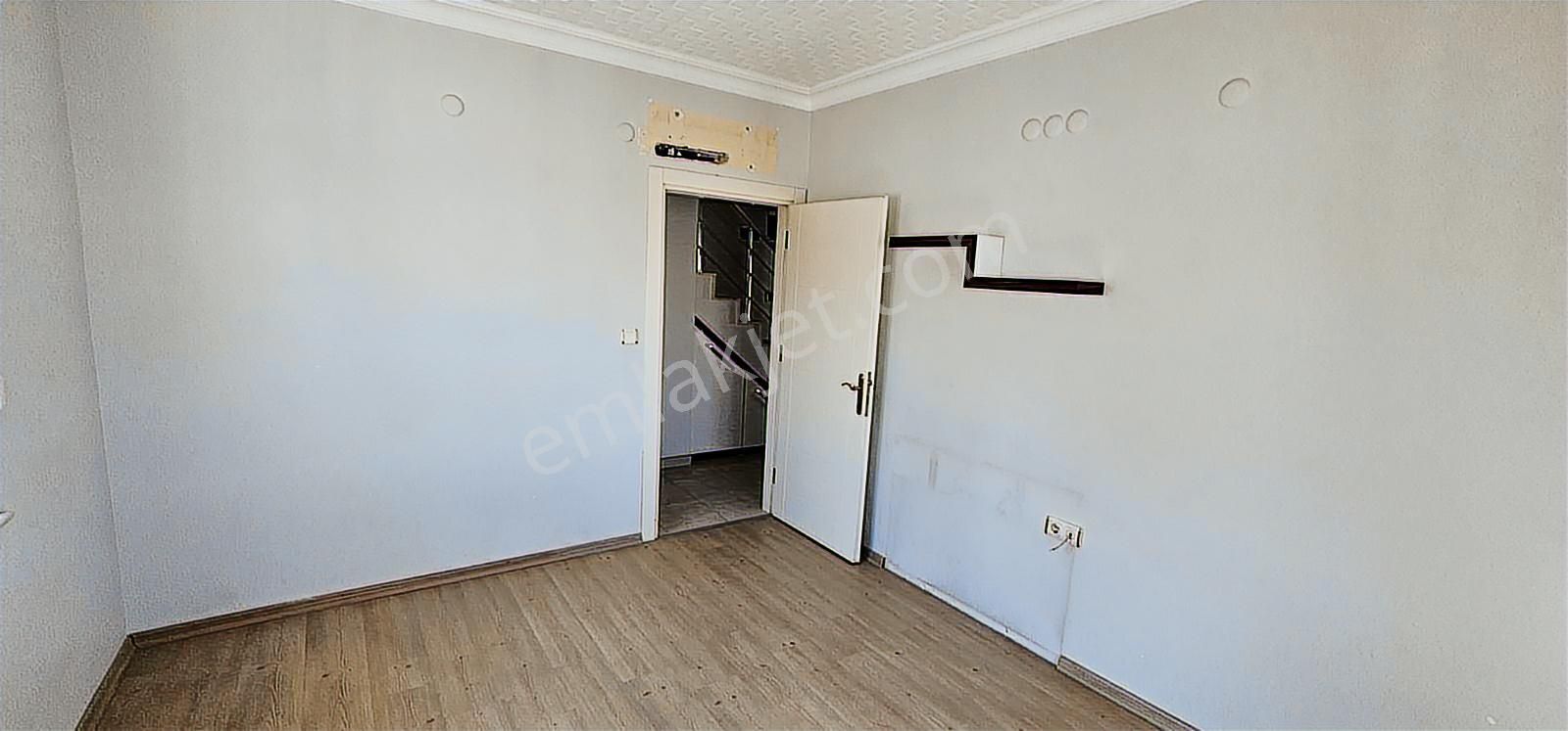 Yenidoğan Da 5+1 Doğalgazlı İkiye Bölünmüş Dubleks - Görsel 28