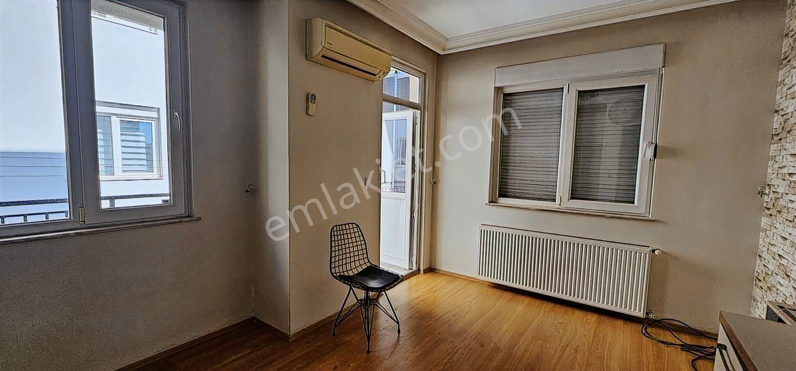 75. Yıl Cadde'de 130 M2 3 Cepheli Doğalgazlı Kombili Cambalkonlu - Görsel 21