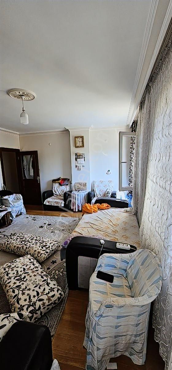 75. Yıl Cadde'de 130 M2 3 Cepheli Doğalgazlı Kombili Cambalkonlu - Görsel 6