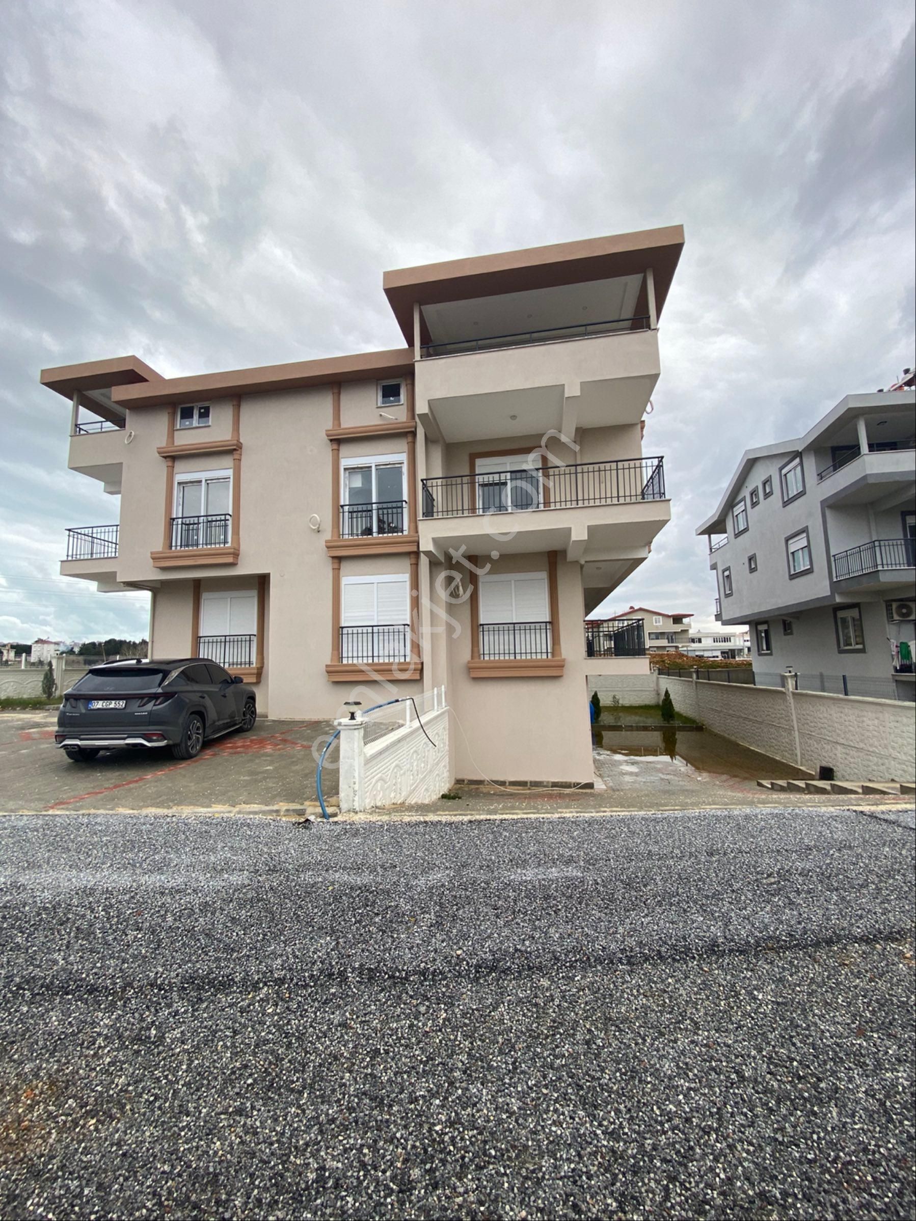 Sarılar Mahallesi’nde 4 + 1 Amerikan Mutfak Dubleks Dairemiz Satılıktır - Görsel 2