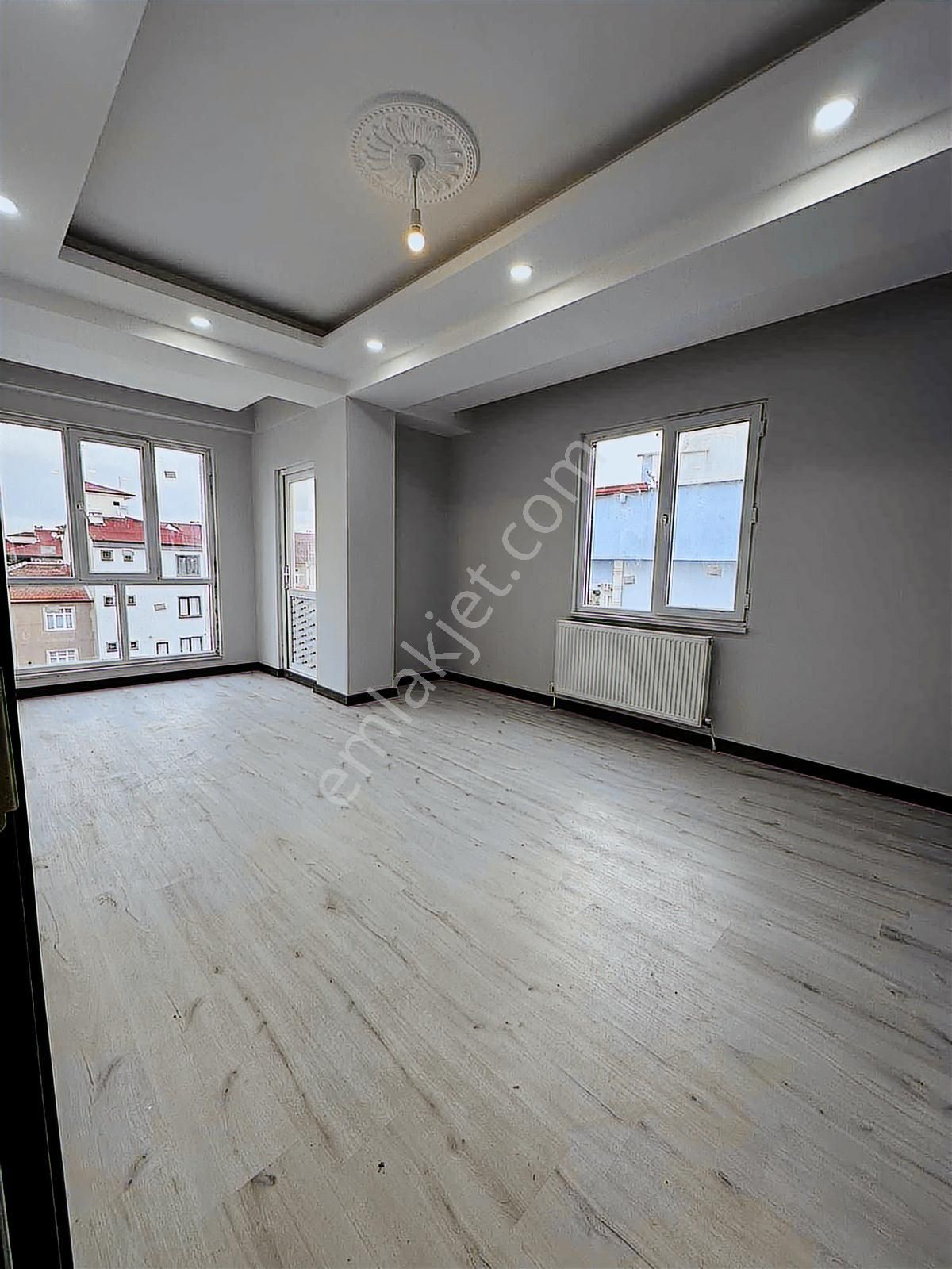 Kapaklı Bahçelievler De 3+1 Ön Cephe ,otoparklı Çift Balkon - Görsel 15
