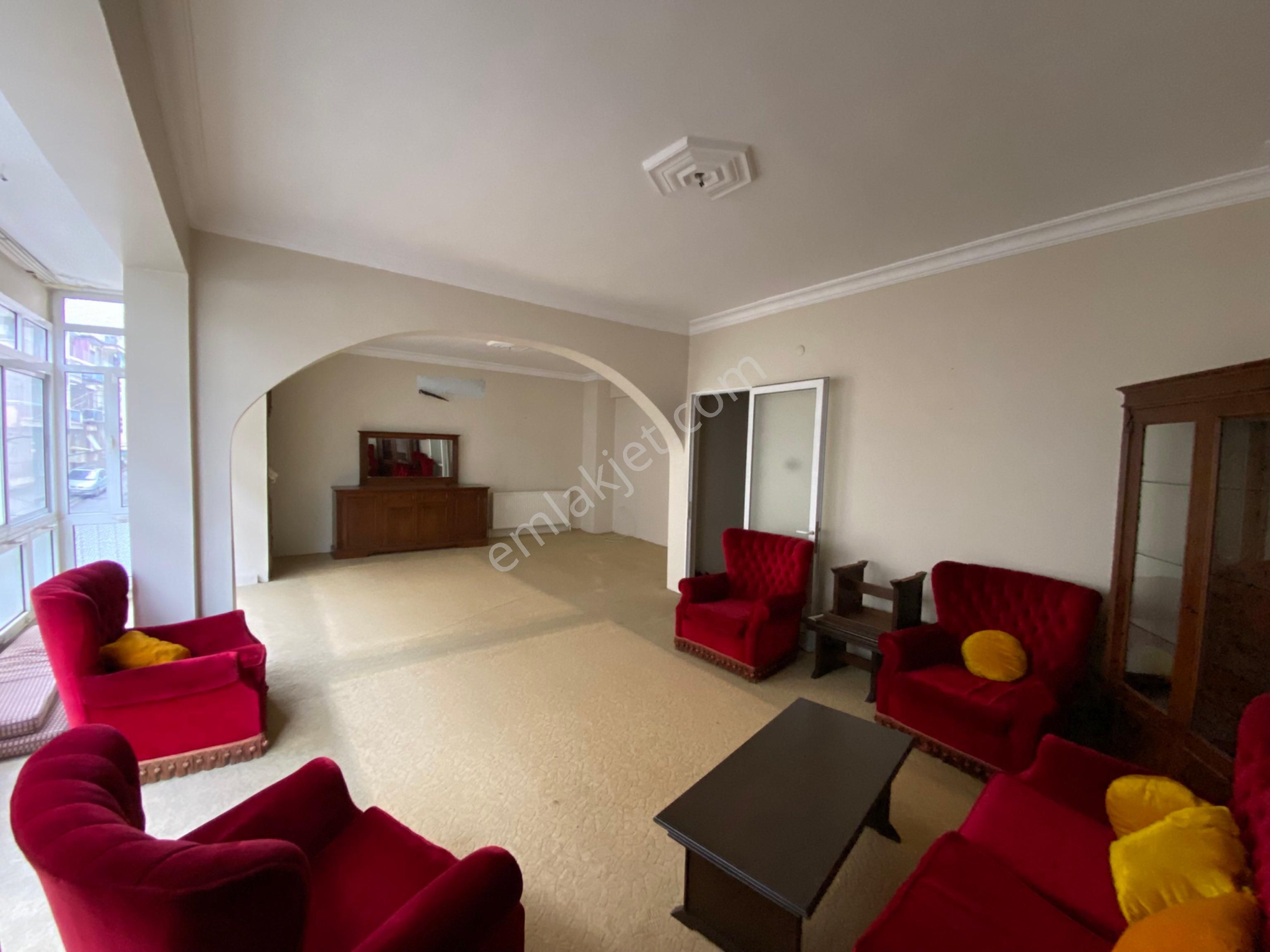Türker Emlak | Hatay Metro Yakını 3+1 130m2 Doğalgazlı Klasik Daire - Görsel 5