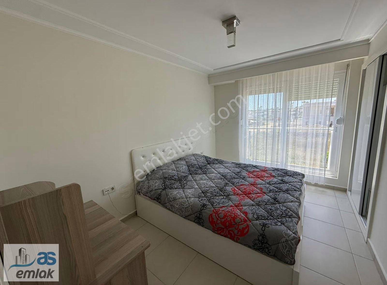The Valley Sitesinde 2. Kat + Çatı Kullanımlı 2+1 Eşyalı Daire - Görsel 4