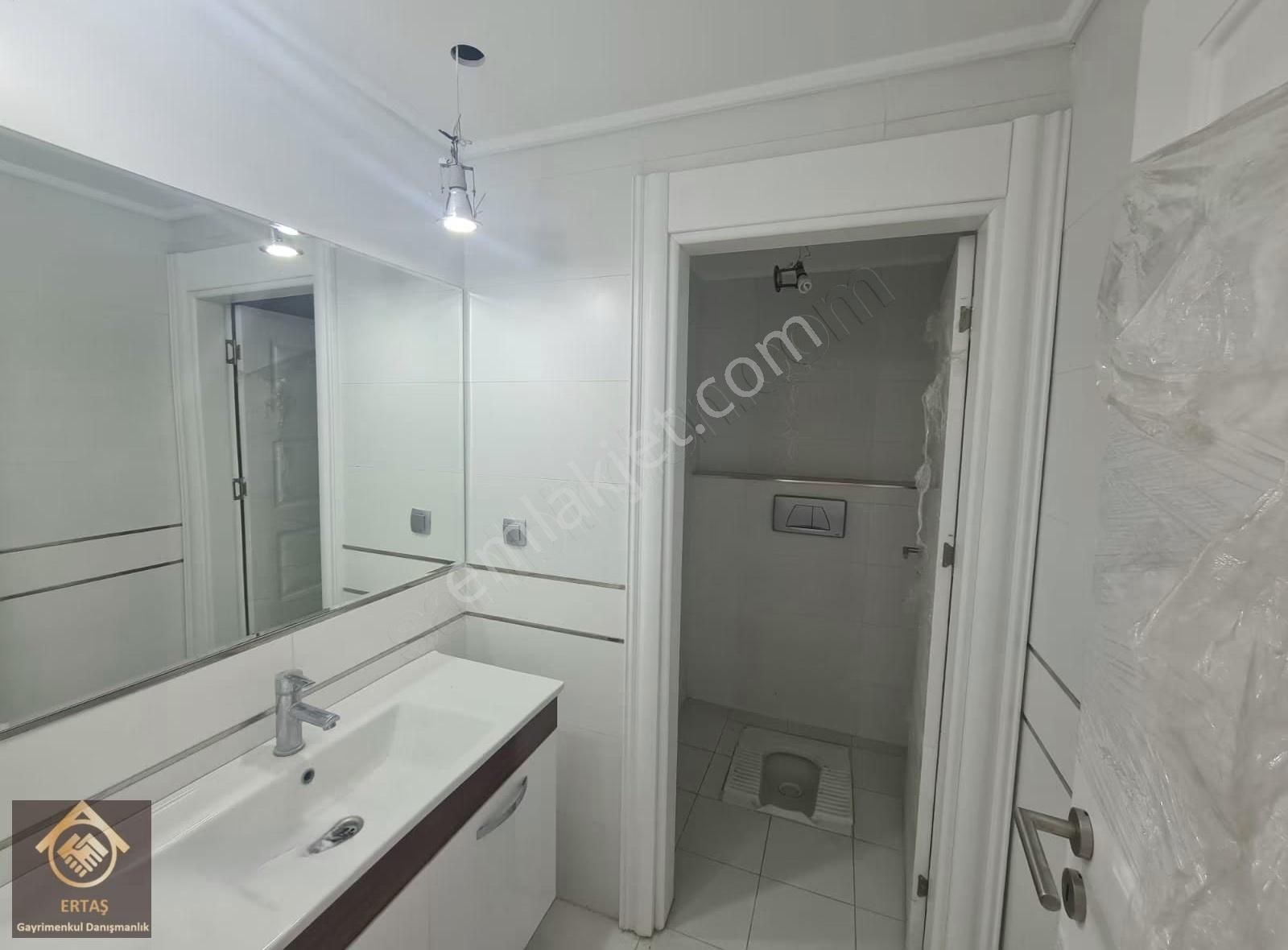 Hulusi Akar Bulvarı Üzerinde İçi Yapılı 4+1 Satılık Lüks Daire - Görsel 20