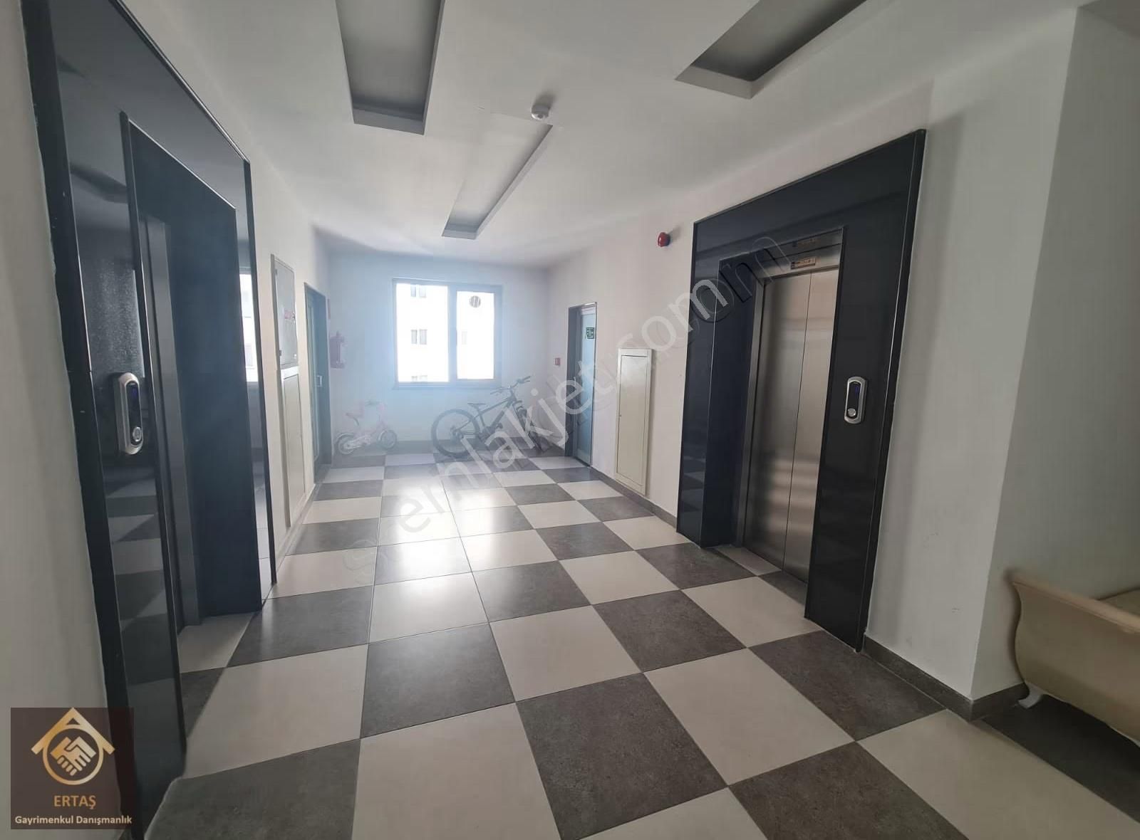 Hulusi Akar Bulvarı Üzerinde İçi Yapılı 4+1 Satılık Lüks Daire - Görsel 29