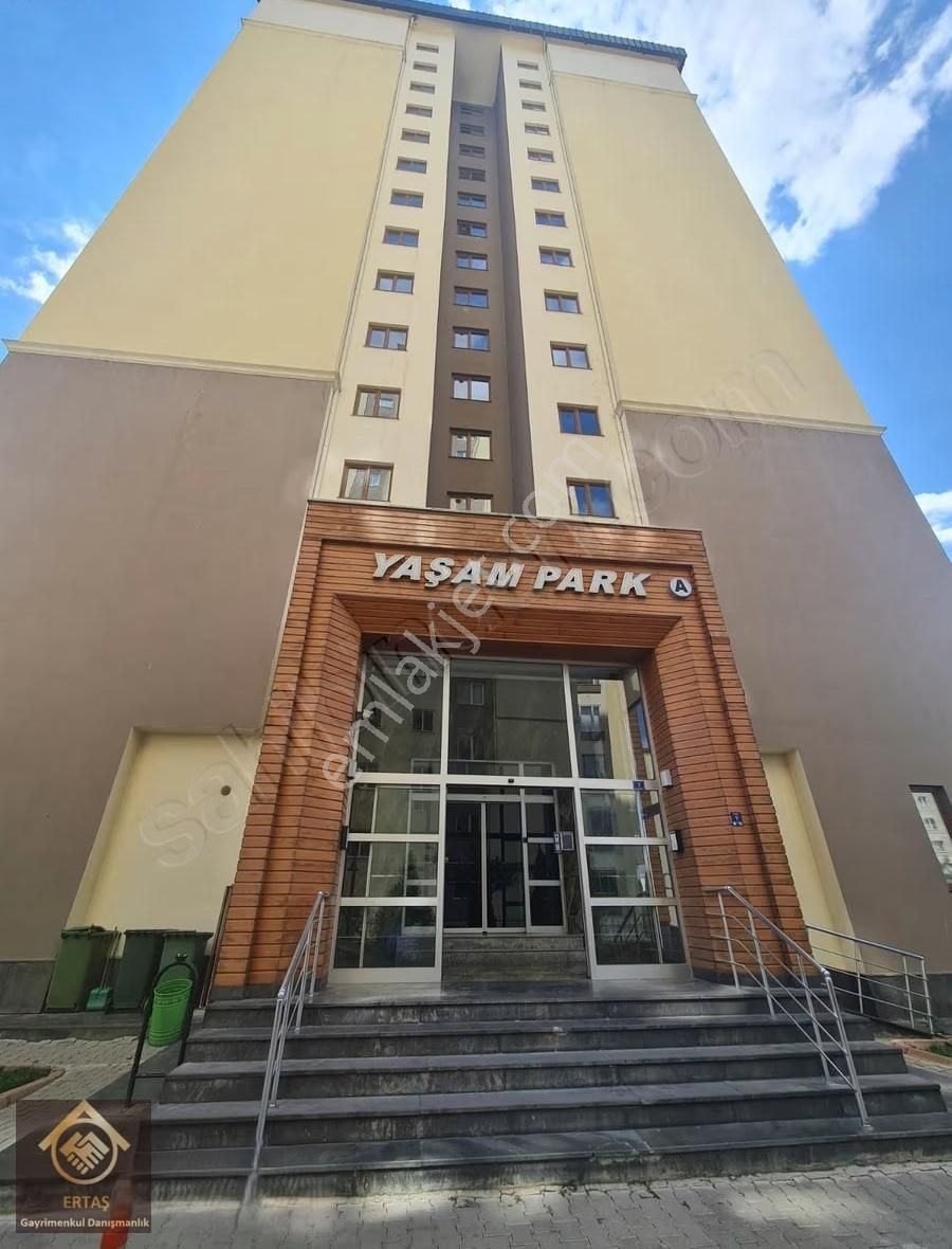 Hulusi Akar Bulvarı Üzerinde İçi Yapılı 4+1 Satılık Lüks Daire