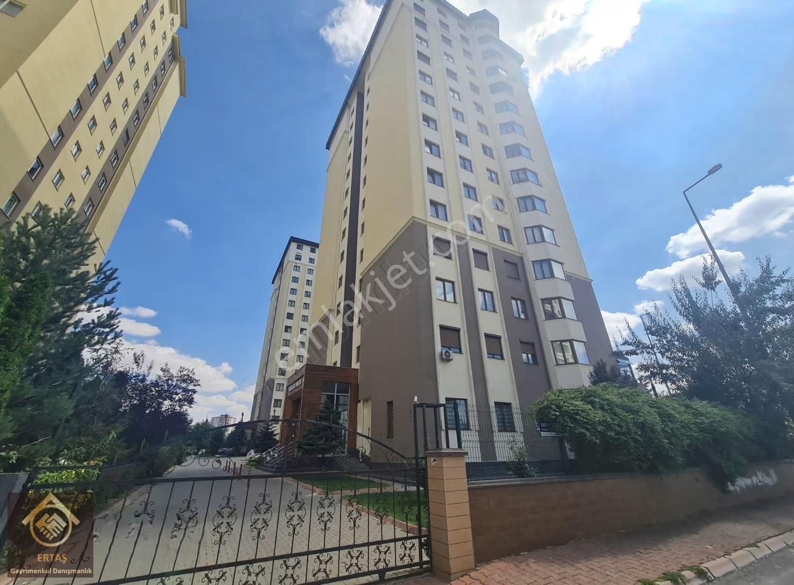 Hulusi Akar Bulvarı Üzerinde İçi Yapılı 4+1 Satılık Lüks Daire - Görsel 28