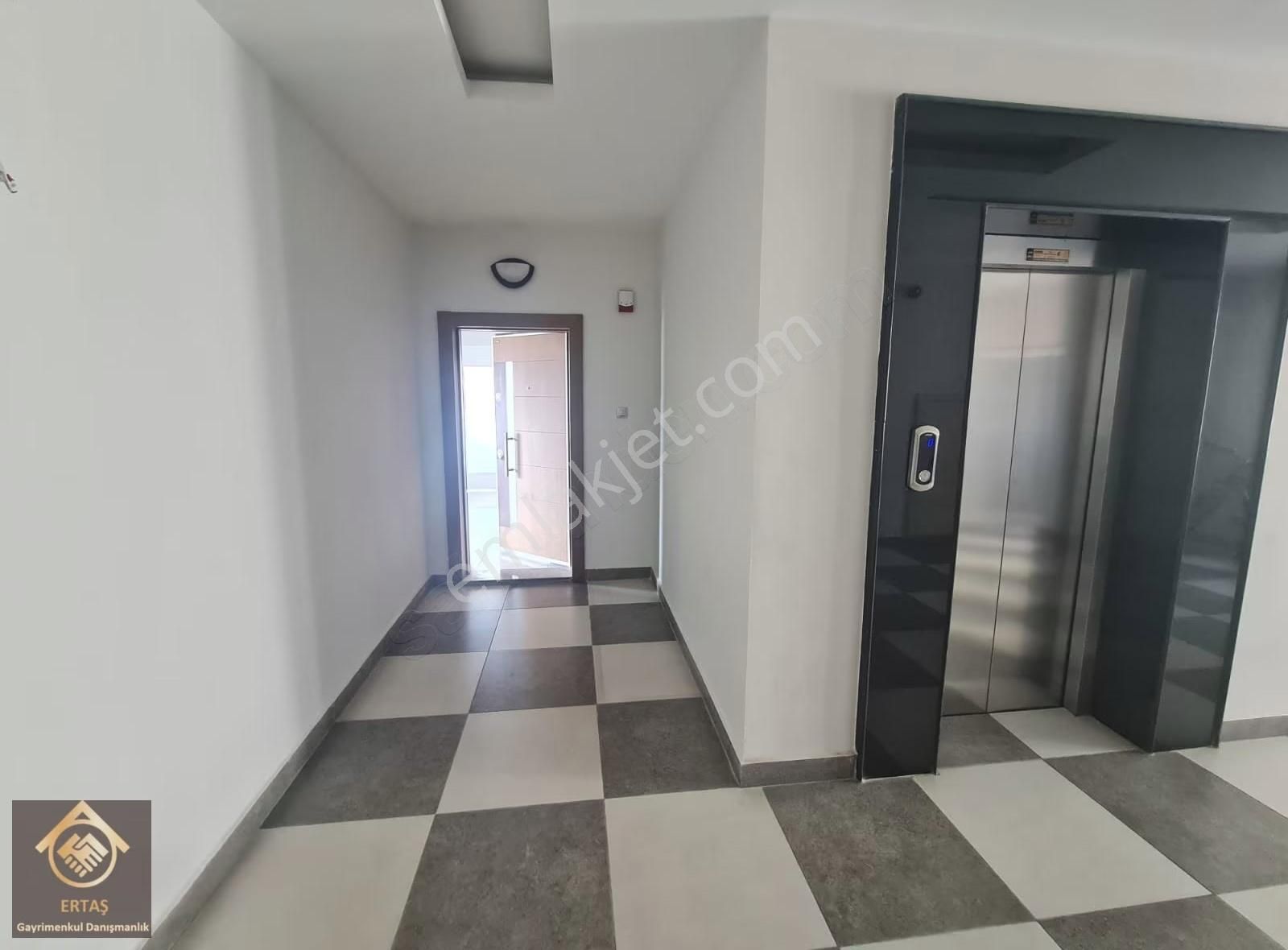 Hulusi Akar Bulvarı Üzerinde İçi Yapılı 4+1 Satılık Lüks Daire - Görsel 4