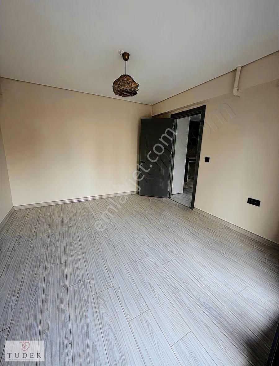 Odunluk'ta Şehrin Kalbinde Sur Yapı Avm Jimer Yani Ara Kat 1+1 - Görsel 16