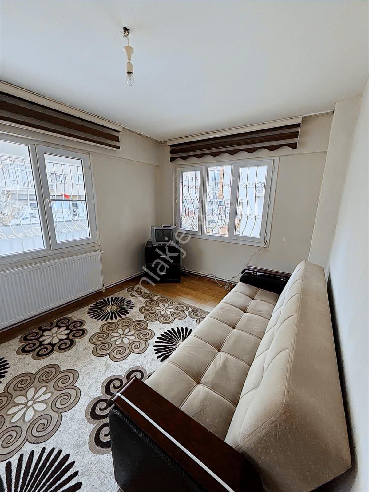 Derin Emlak'tan Eşyalı Kiralık Daire