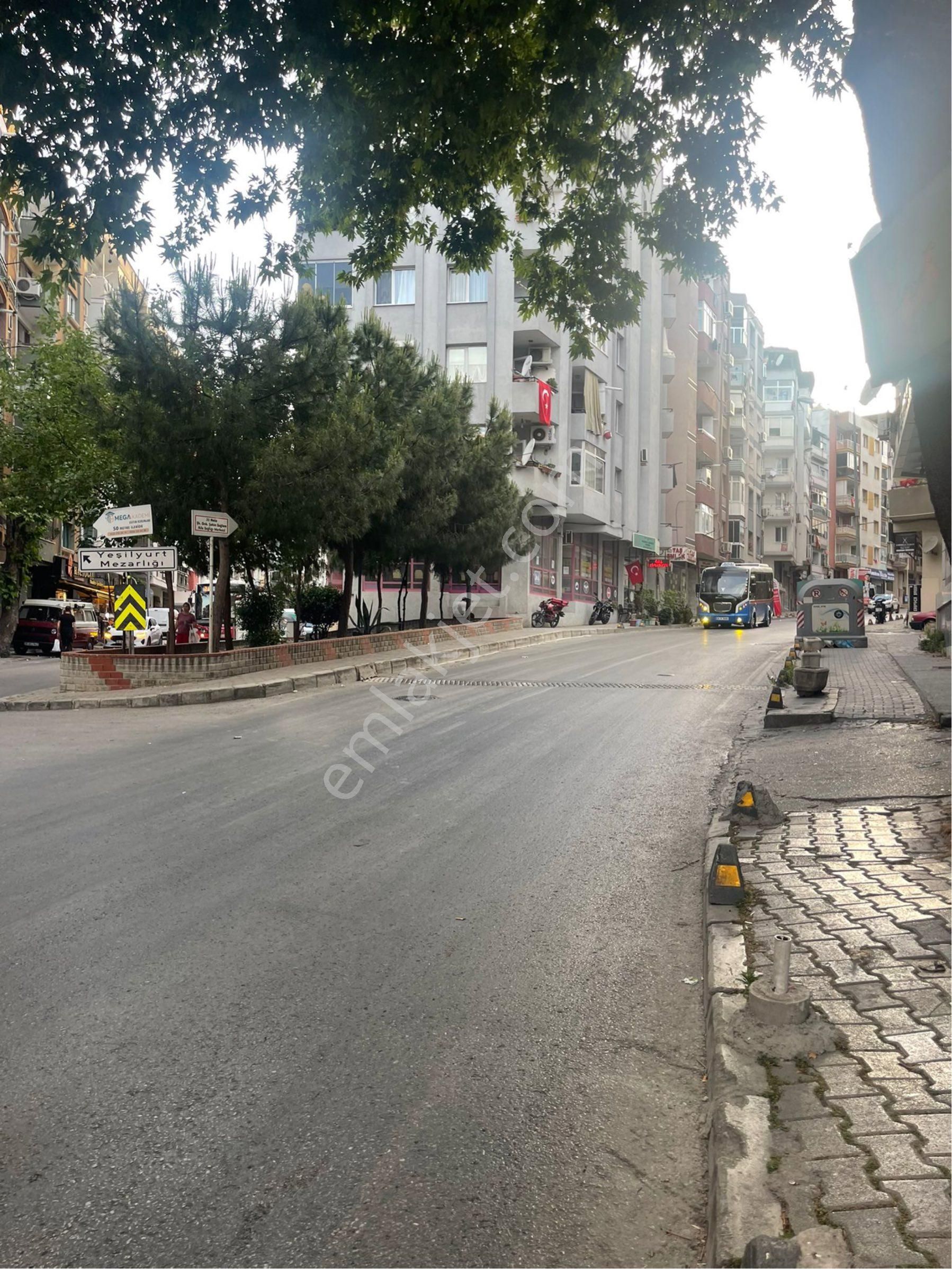 Türker Emlak | Yıldız Caddesi 3+1 135m2 Asansörlü Otoparklı Daire - Görsel 13