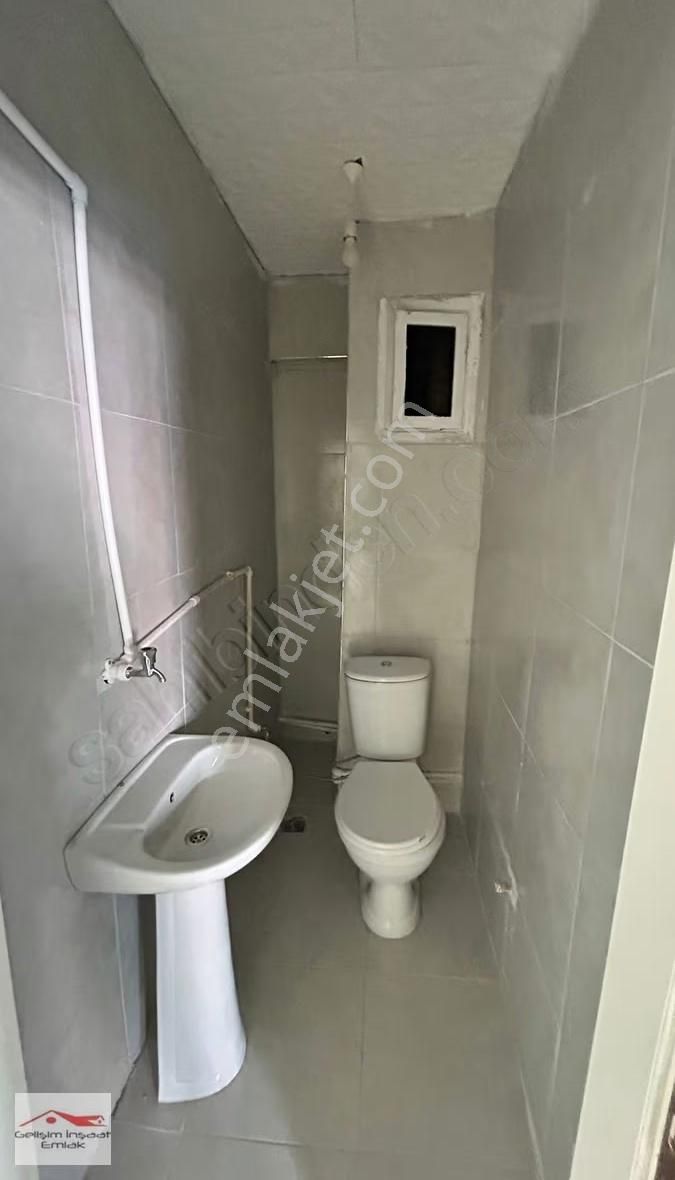 Gelişim Emlak`tan İçi Yenilenmiş, Çift Cephe, Geniş 75m², 2+1 - Görsel 15