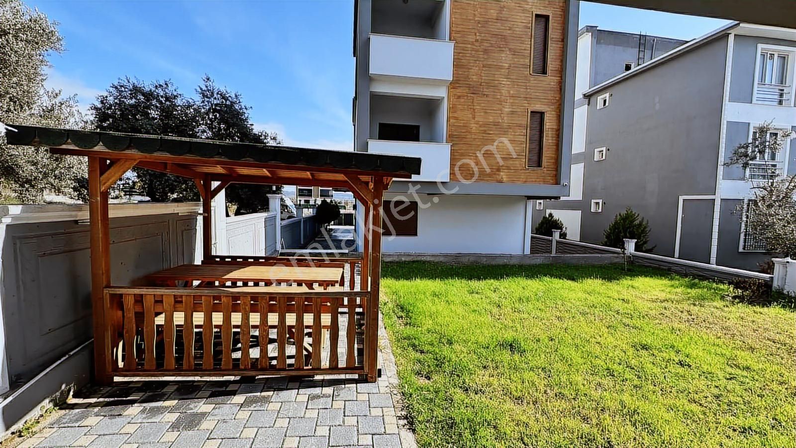 Turyap'tan | Butik Sitede 3+1 Bahçe Katı