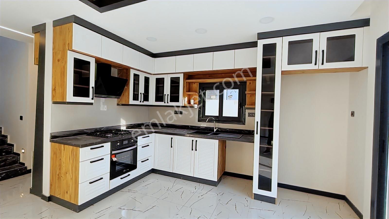 Satılık Özel Havuzlu Deniz Manzaralı Villalar - Görsel 2