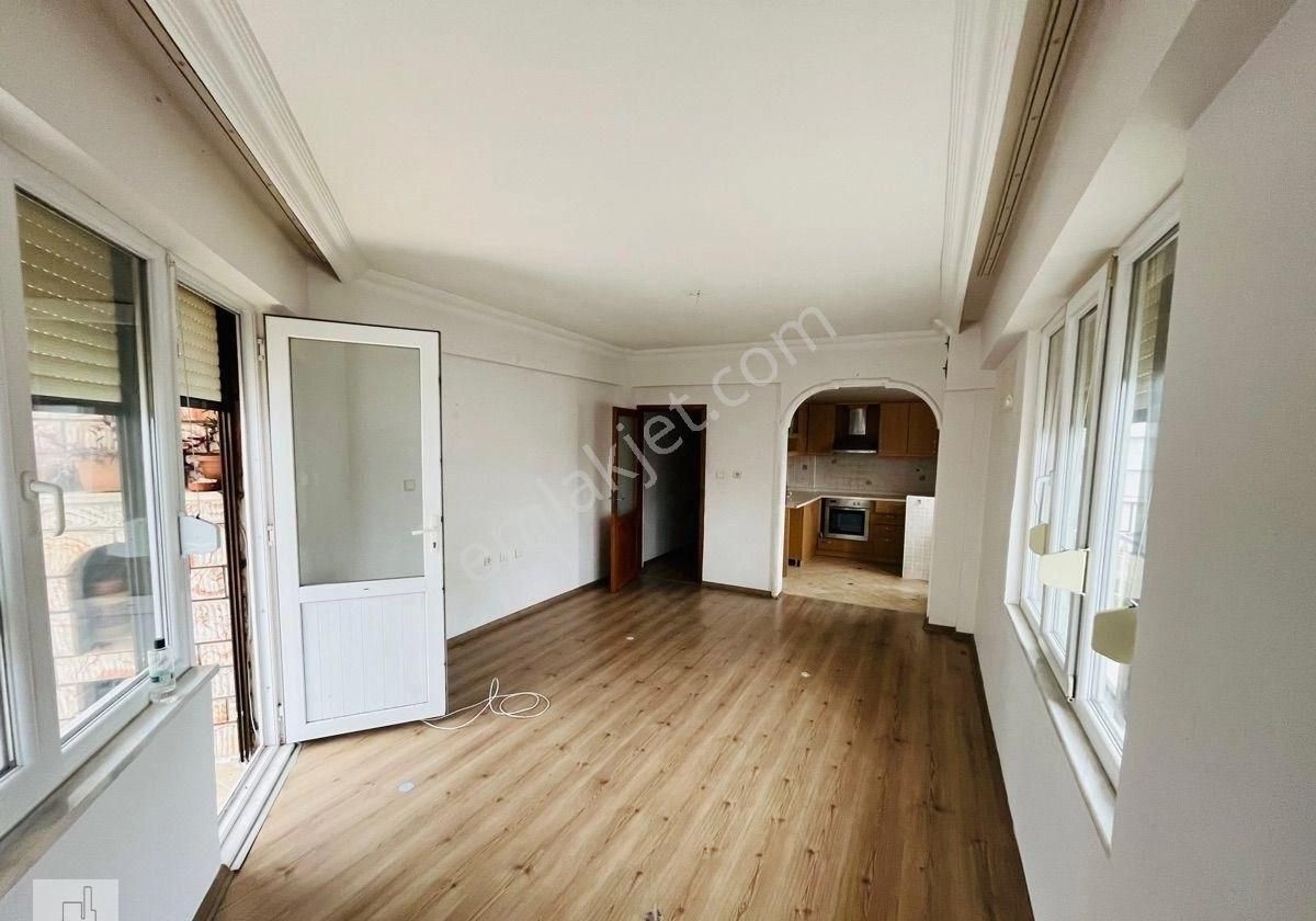 Altınoluk Kordonda 2.kat 2+1 Ayrı Mutfak Geniş Yaz Kış Kiralık Boş Daire - Görsel 6