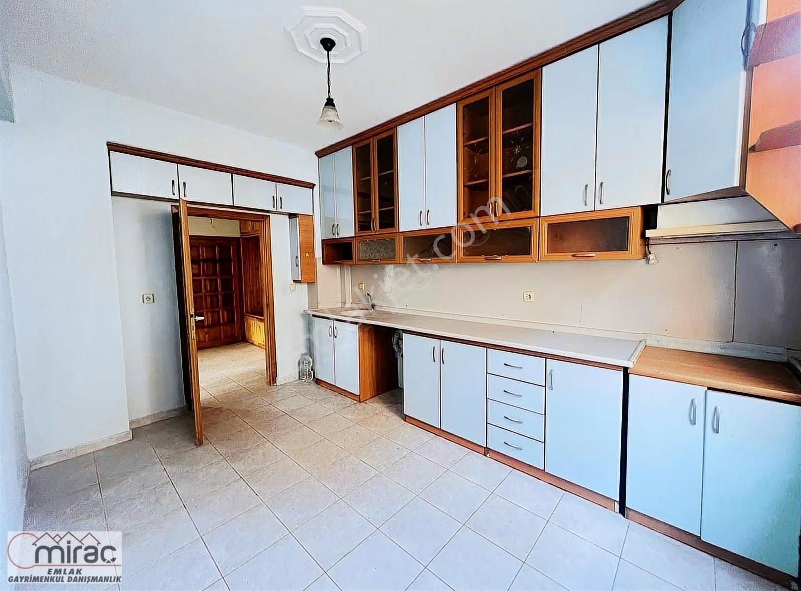 Kavaklı Mahallesi Çarşamba Pazarı Yakını 2+1 Arakat Daire - Görsel 17