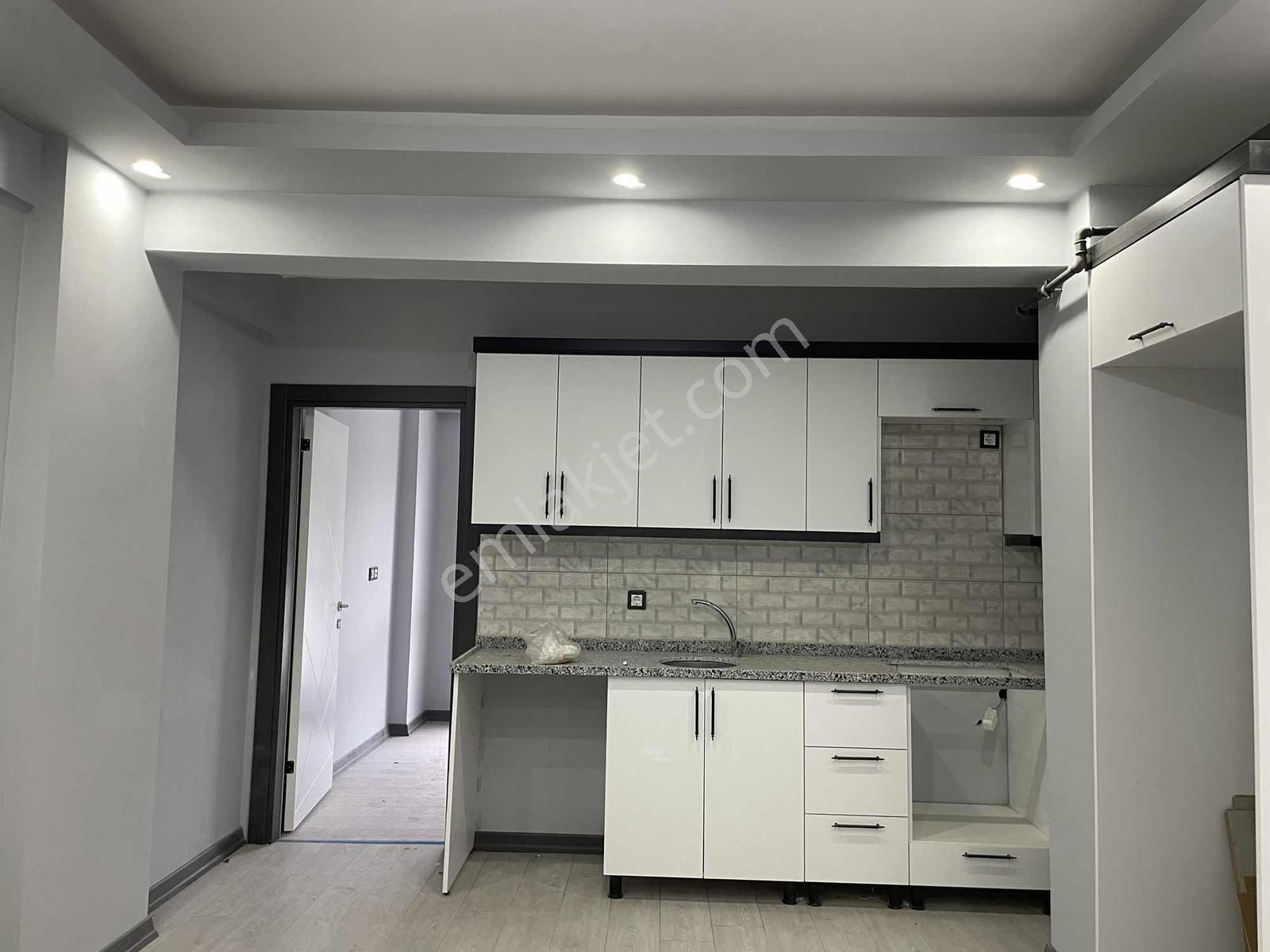 Fa Özbir'den Servis Güzergahına Yakın İskanlı Acil Satılık 1+1 - Görsel 27