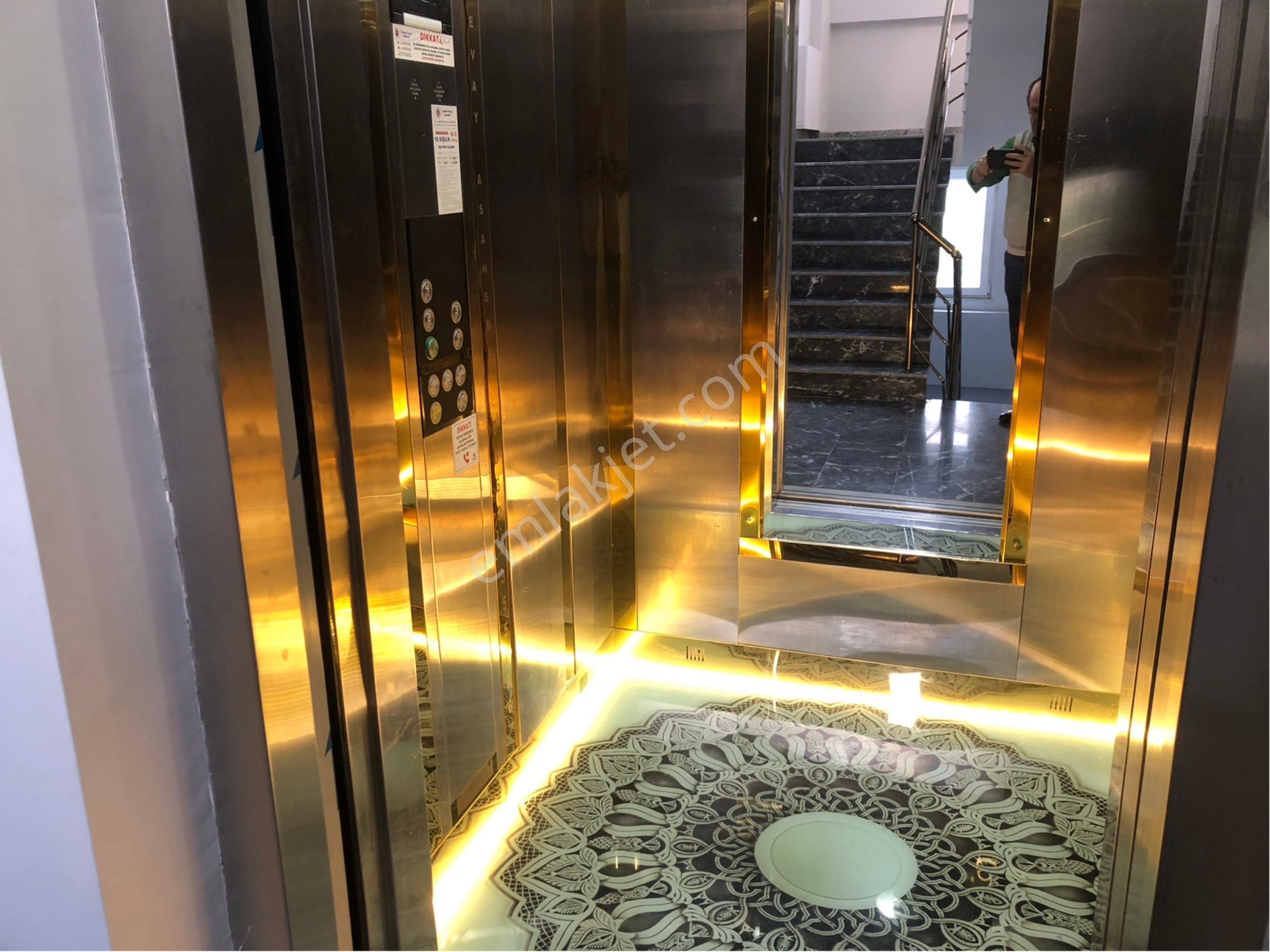 Hüseyin Ülker'den Esenevlerde 2+0 Daire - Görsel 3