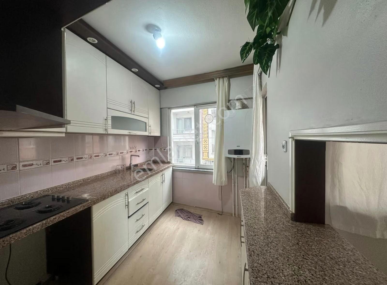 Bursa Emlak Alem-içarşı Merkezinde Arakat 2+1 90m2 Kiralık Daire - Görsel 6