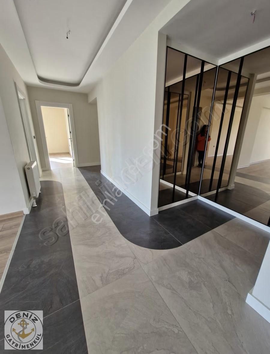 Serinci Blokları 4,5+1 Kilerli Satılık Daire