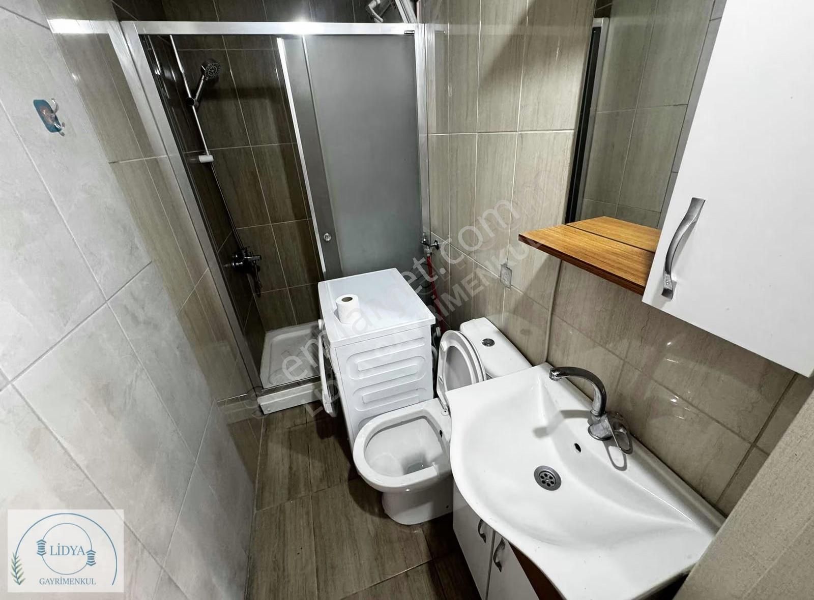 Kayışdağı Mh Temiz Eşyalı Faturalar Dahil Öğrenci-kurumsala 1+1