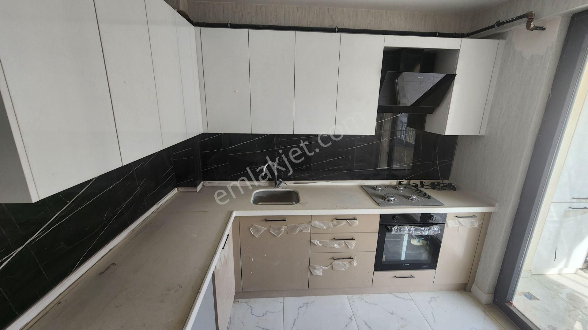 Karaca'dan Esenler Mahallesi 3+1 Cadde Cephe Sıfır Daire - Görsel 5