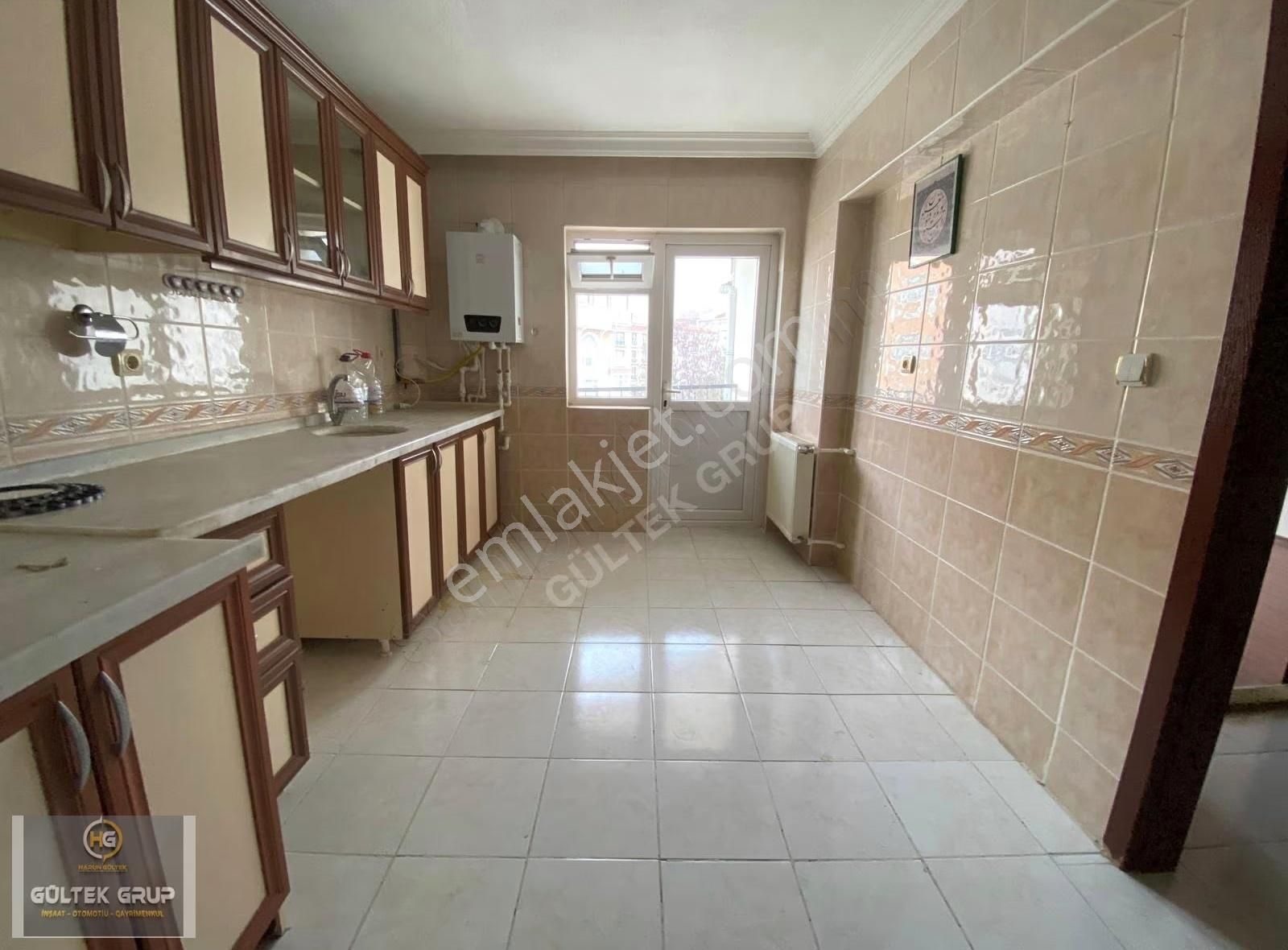 Aşık Veysel Cd Üzeri Katta Oturuma Ve Yatırıma Uygun Ön Cephe ! - Görsel 27