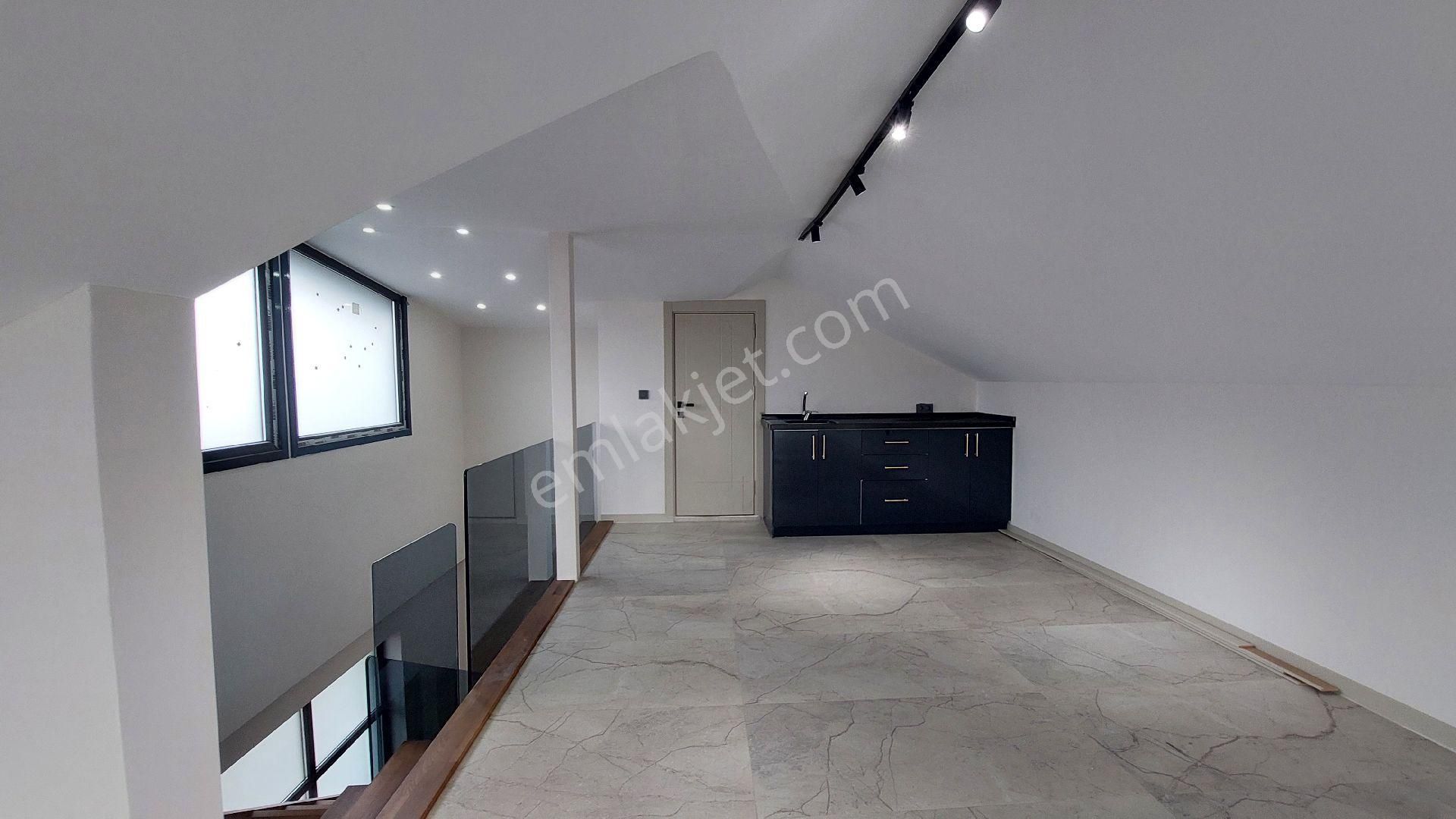 Remaxanka'dan Satılık Havuzlu Saunalı Türk Hamamlı Müstakil Villa - Görsel 10