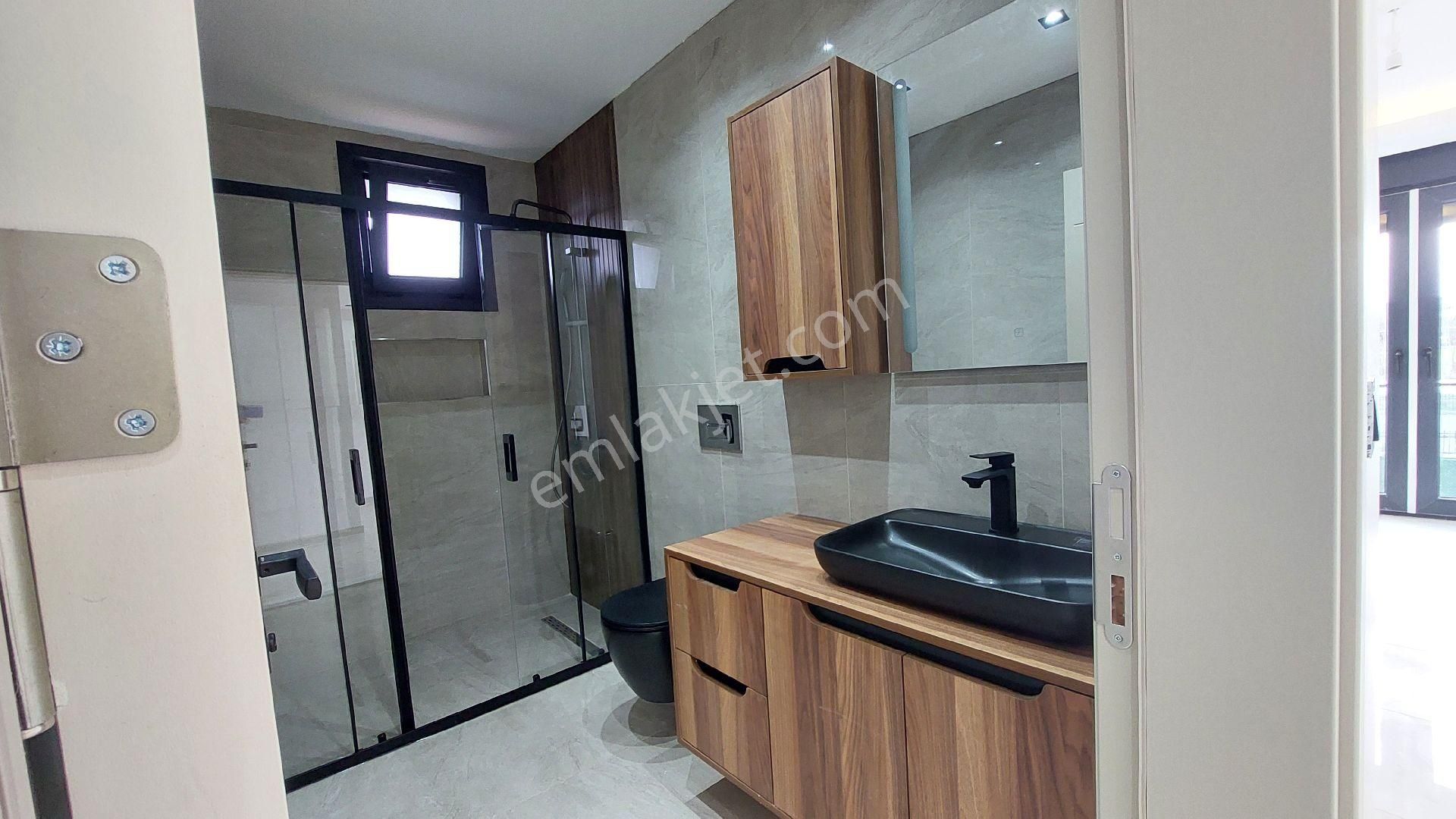 Remaxanka'dan Satılık Havuzlu Saunalı Türk Hamamlı Müstakil Villa - Görsel 18