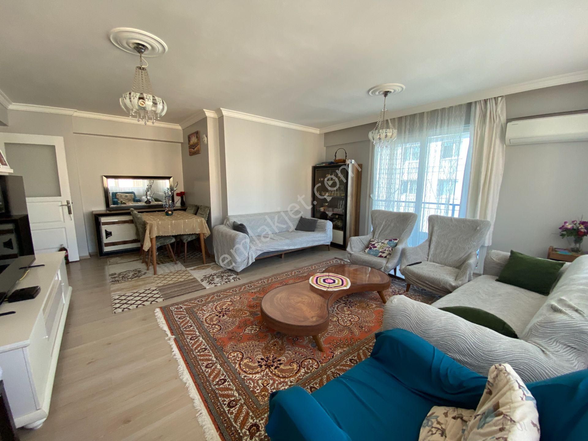 Çiğli Cumhuriyet Mah. Site İçinde Satılık 3+1 Daire 140m2 - Görsel 2