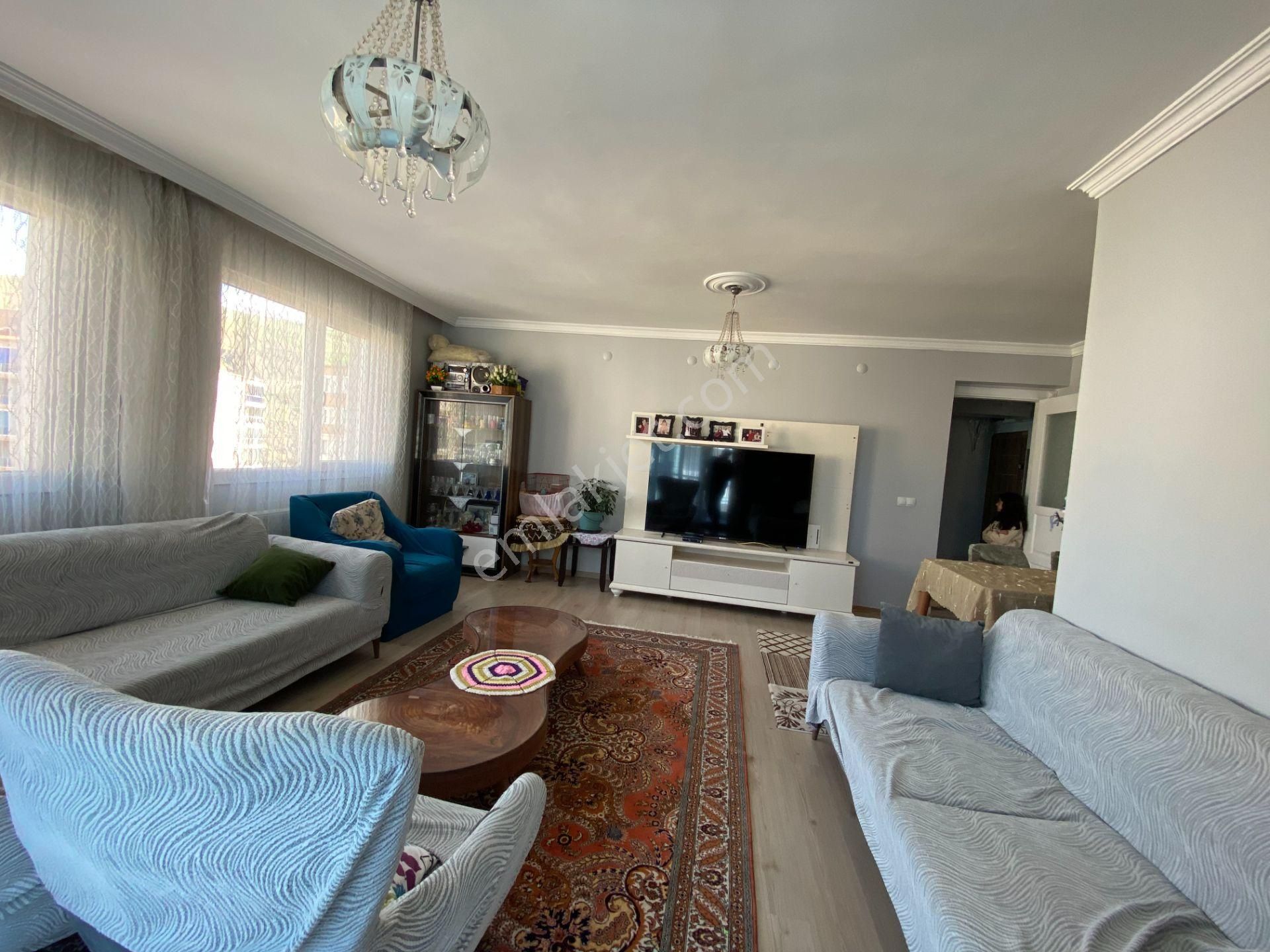 Çiğli Cumhuriyet Mah. Site İçinde Satılık 3+1 Daire 140m2 - Görsel 14