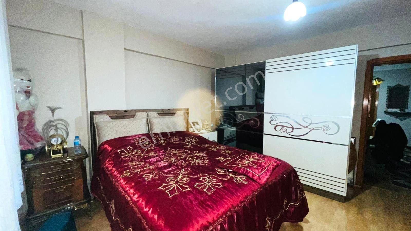 Gürsu İstiklal'de 3 Katlı Bahçeli Müstakil Ev - Görsel 16