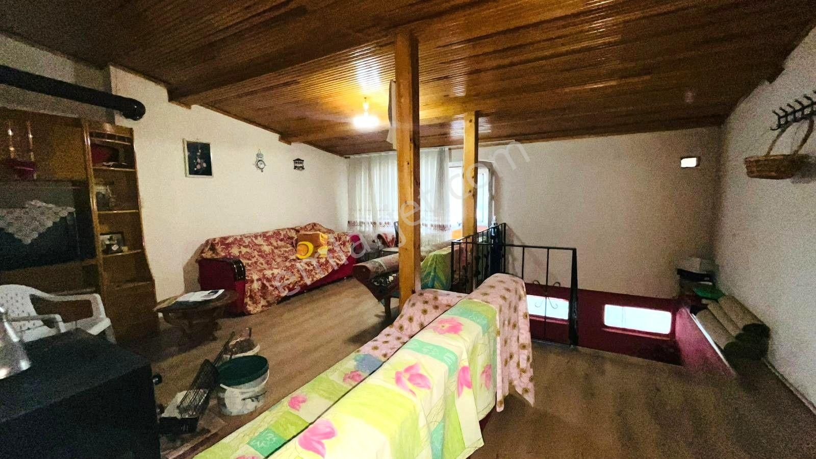 Gürsu İstiklal'de 3 Katlı Bahçeli Müstakil Ev - Görsel 25