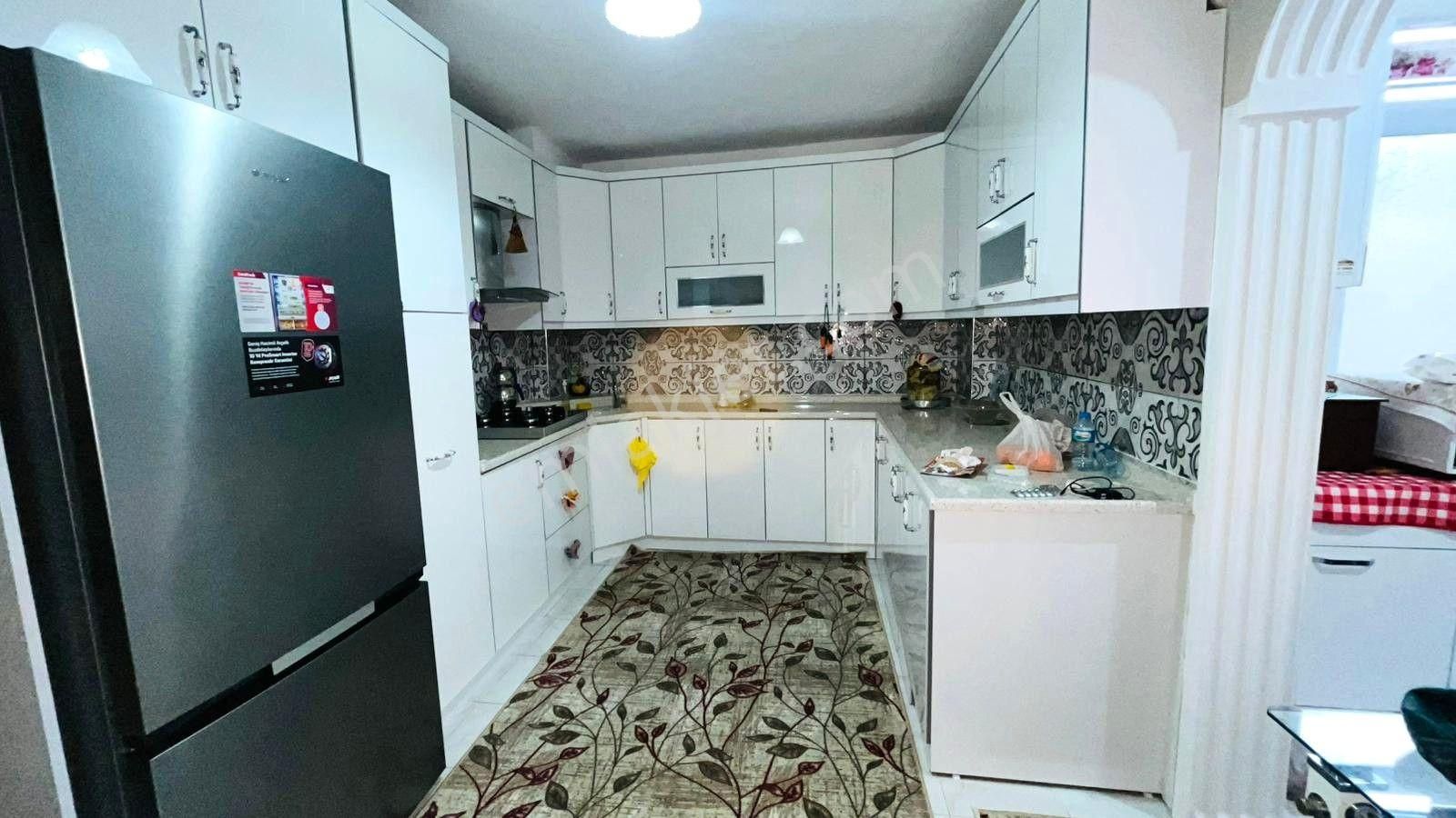 Gürsu İstiklal'de 3 Katlı Bahçeli Müstakil Ev - Görsel 14