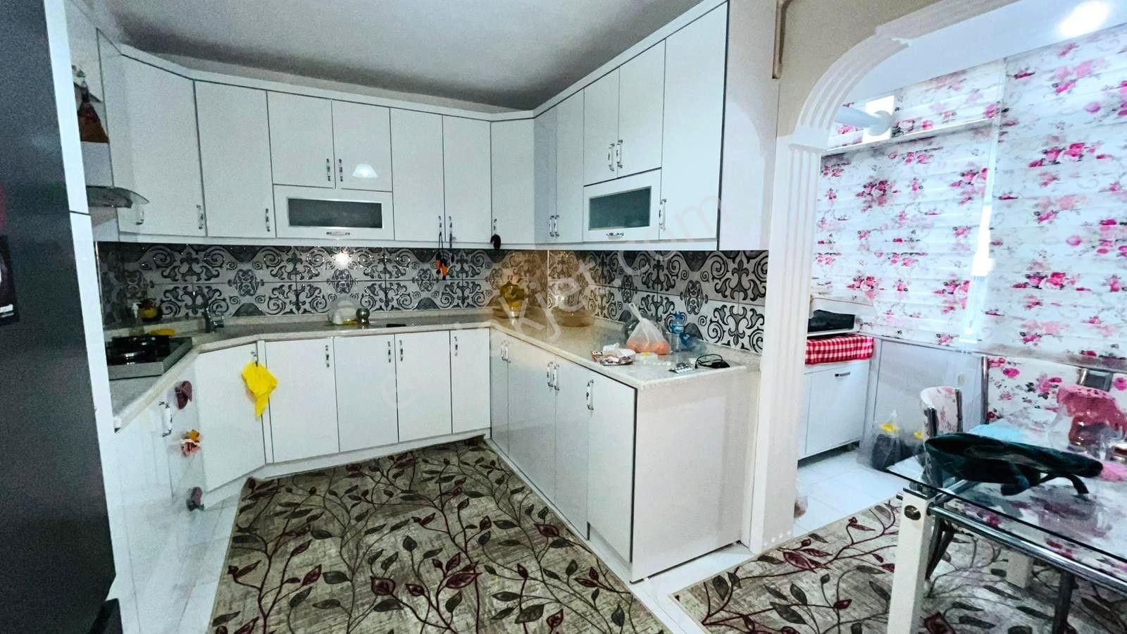 Gürsu İstiklal'de 3 Katlı Bahçeli Müstakil Ev - Görsel 12