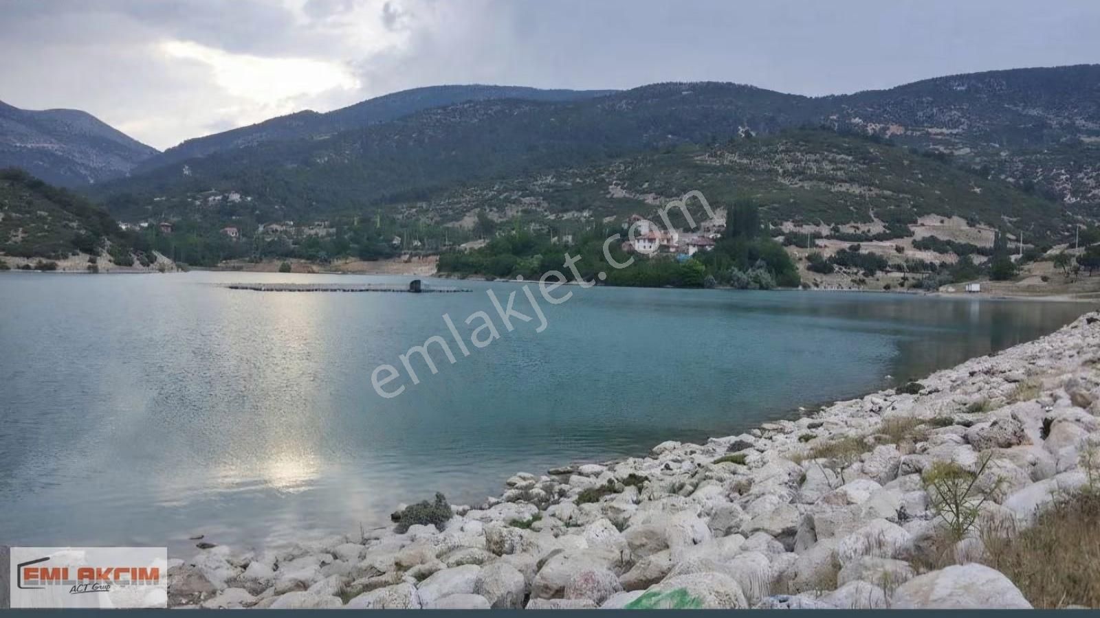 Korkuteli Yelten De 6150 M2 Satılık Tarla - Görsel 2