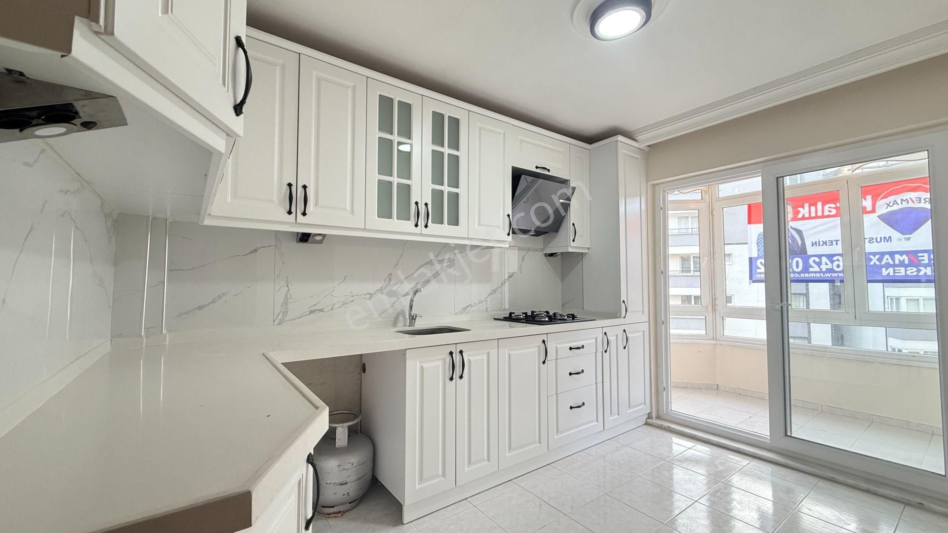 Edremit Hamidiye Mahallesi'nde Kiralık 3+1 Jeotermalli Daire - Görsel 3