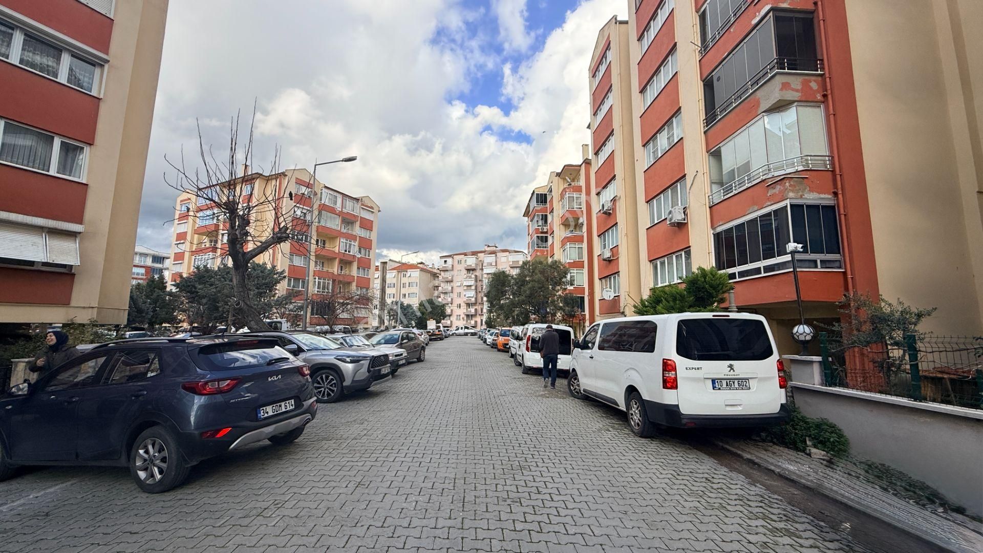 Edremit Hamidiye Mahallesi'nde Kiralık 3+1 Jeotermalli Daire - Görsel 31