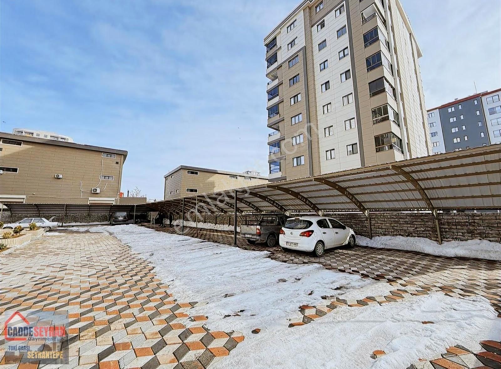 Cadde Seyrandan Satlık 4+1 Ata Şehir Yol Güzergahında