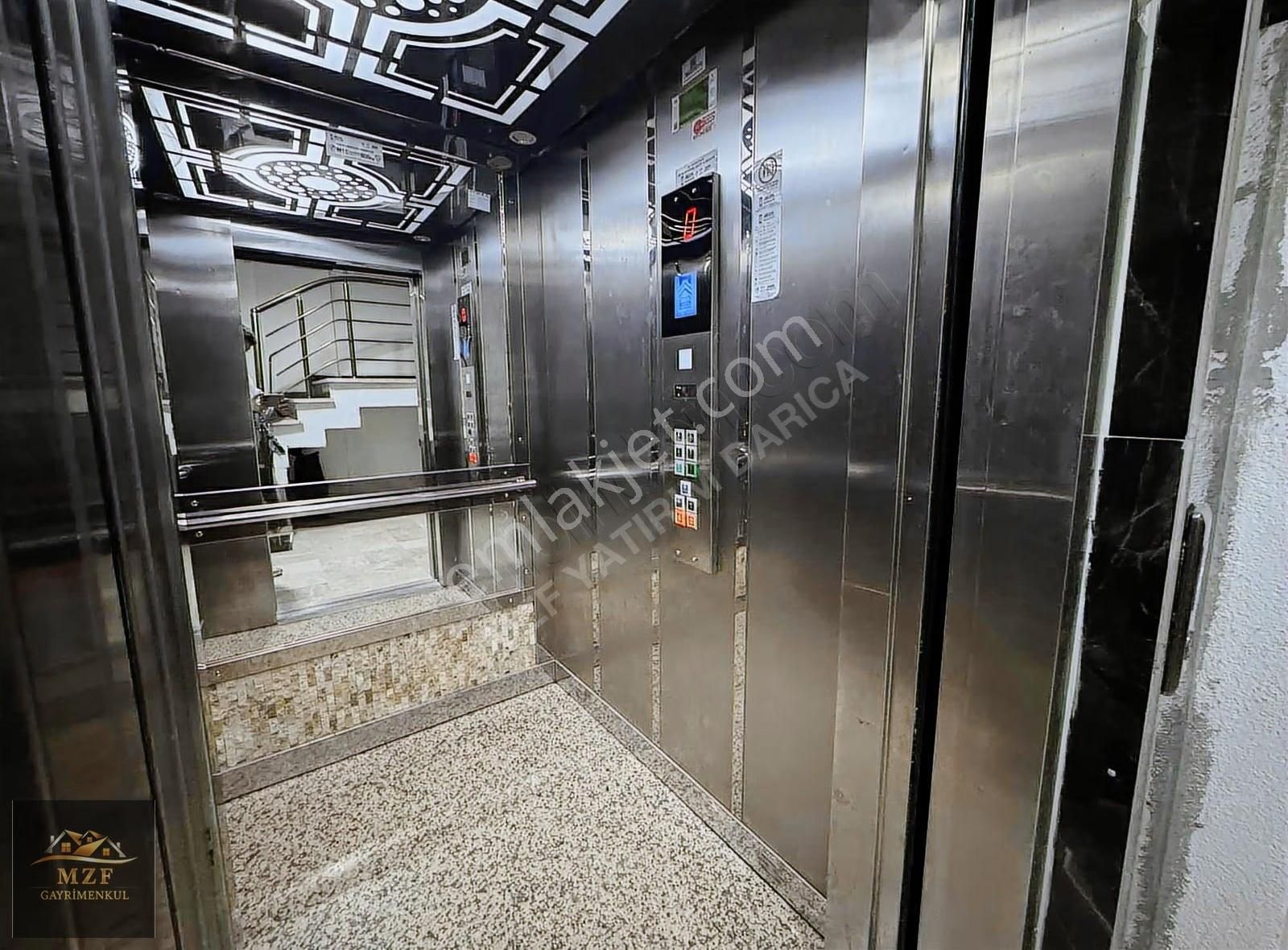 Cami Mahallesi 5+1 220m2 Deniz Manzaralı Dublex - Görsel 14