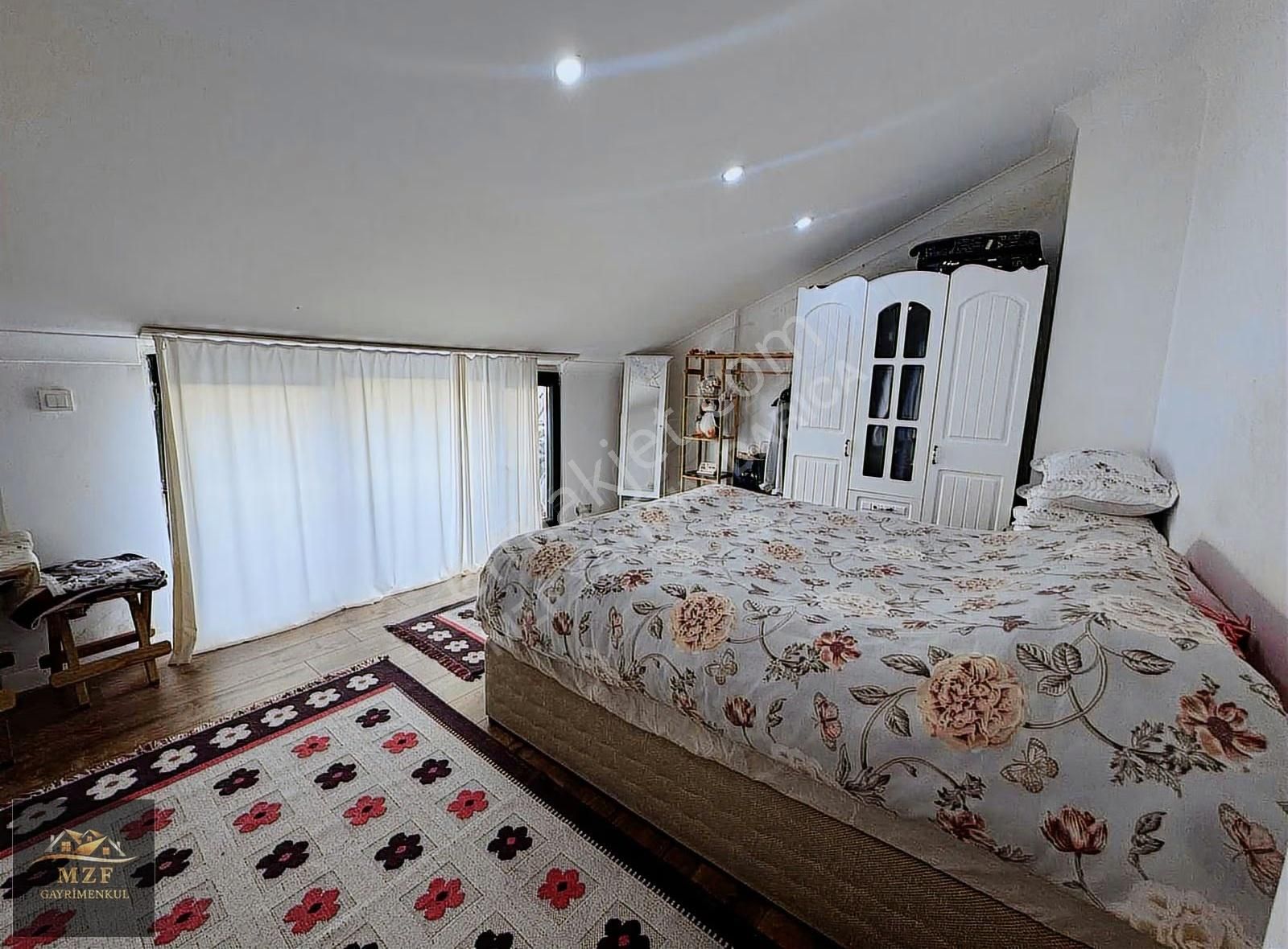 Cami Mahallesi 5+1 220m2 Deniz Manzaralı Dublex - Görsel 2