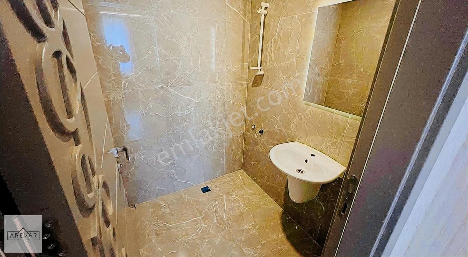 Arevar'dan Fıstıklık Merkezde Bakımlı 3+1 Daire - Görsel 7