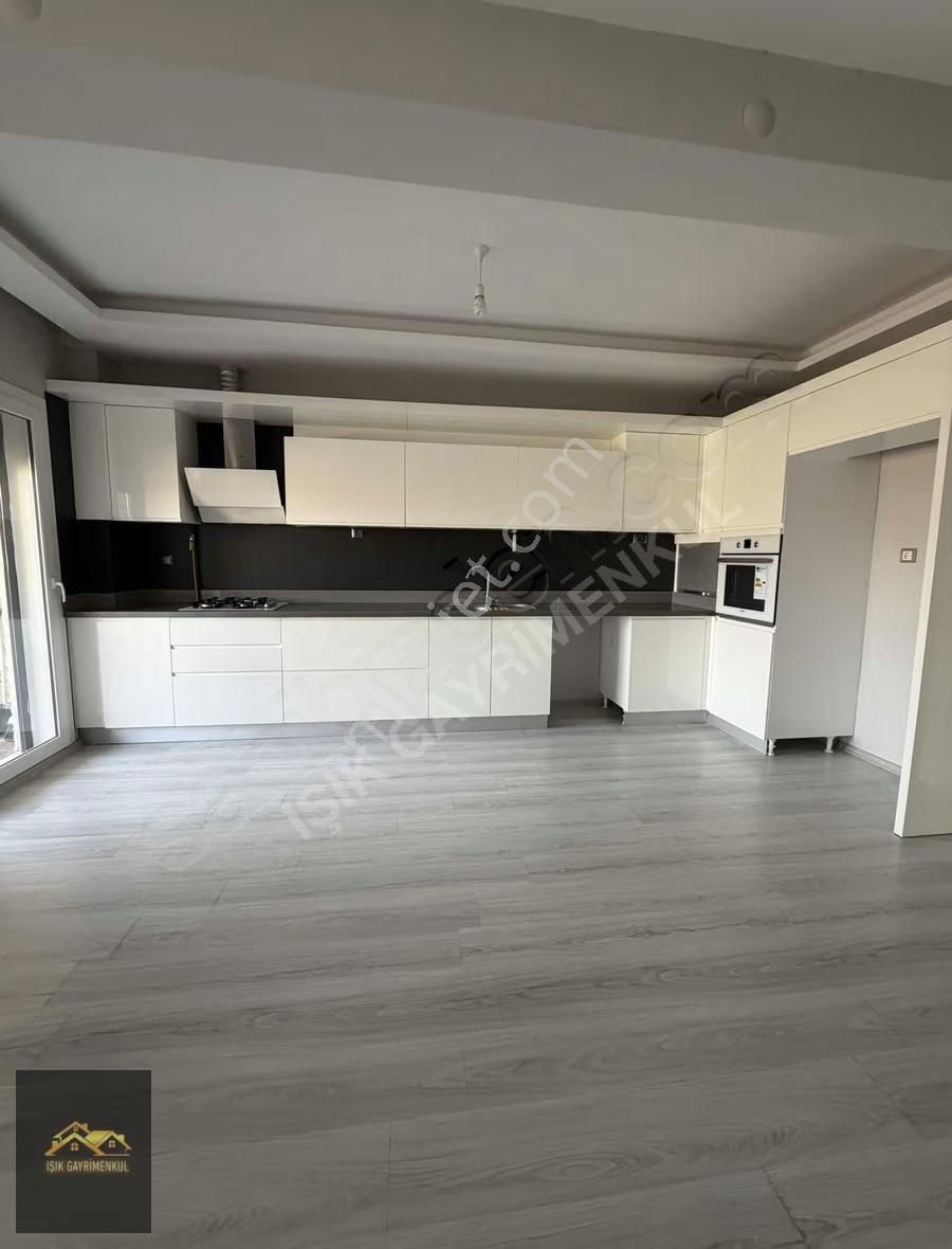 Işık Gayrimenkul'den Kiralık Gölette Süper Lüx Dubleks Daire - Görsel 4