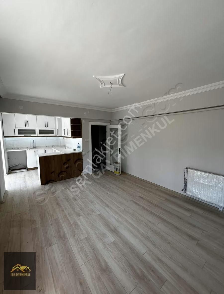 Işık Gayrimenkul'den Satılık Hürriyet Mh. Cadde Üzeri Daire