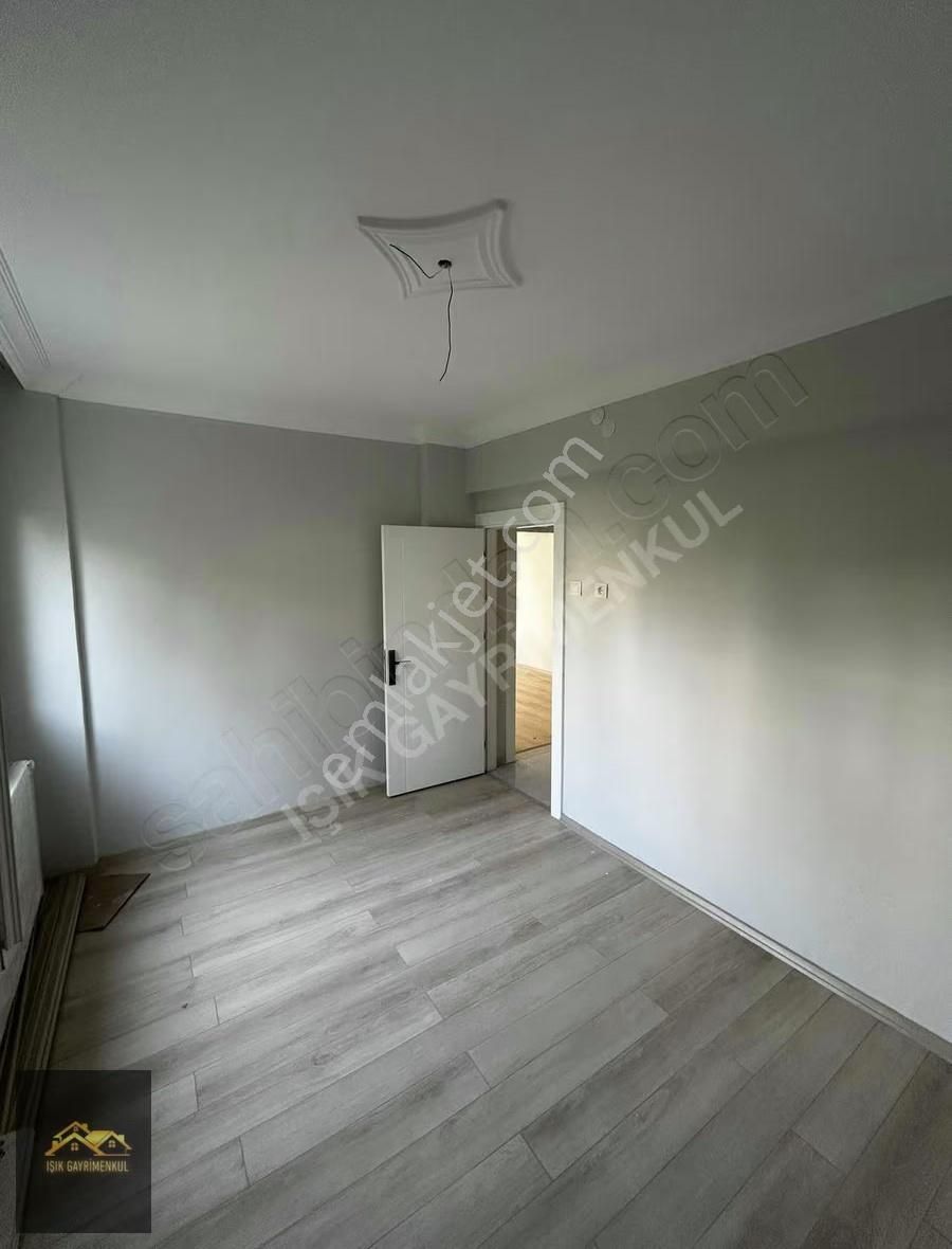 Işık Gayrimenkul'den Satılık Hürriyet Mh. Cadde Üzeri Daire - Görsel 16