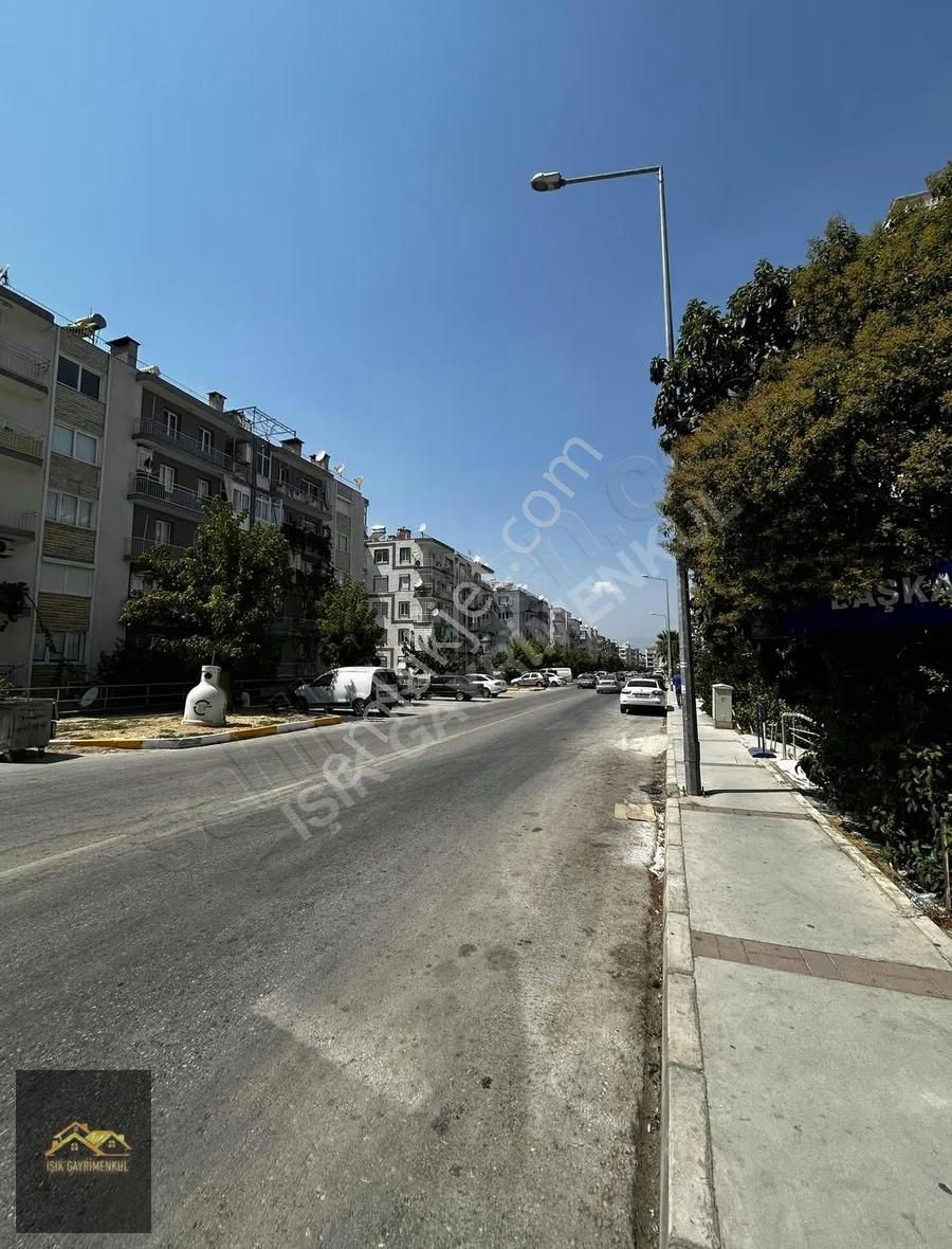 Işık Gayrimenkul'den Satılık Hürriyet Mh. Cadde Üzeri Daire - Görsel 2